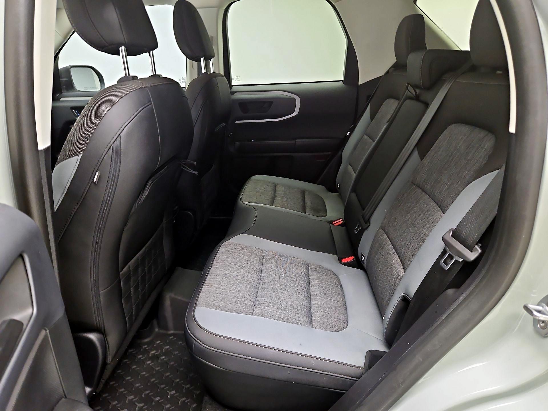 Thumbnail: 2021 Ford Bronco Sport - 17