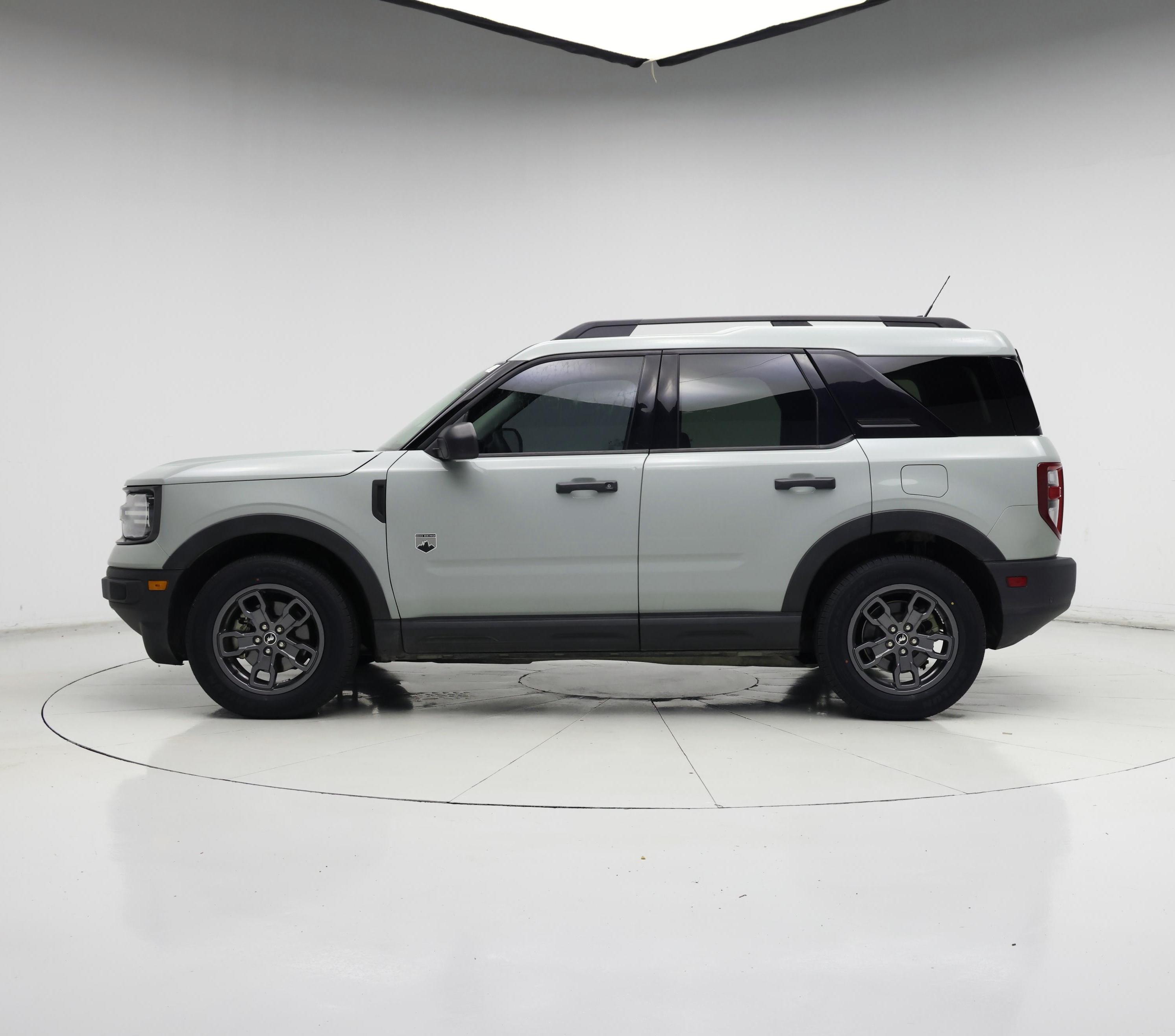 Thumbnail: 2021 Ford Bronco Sport - 3