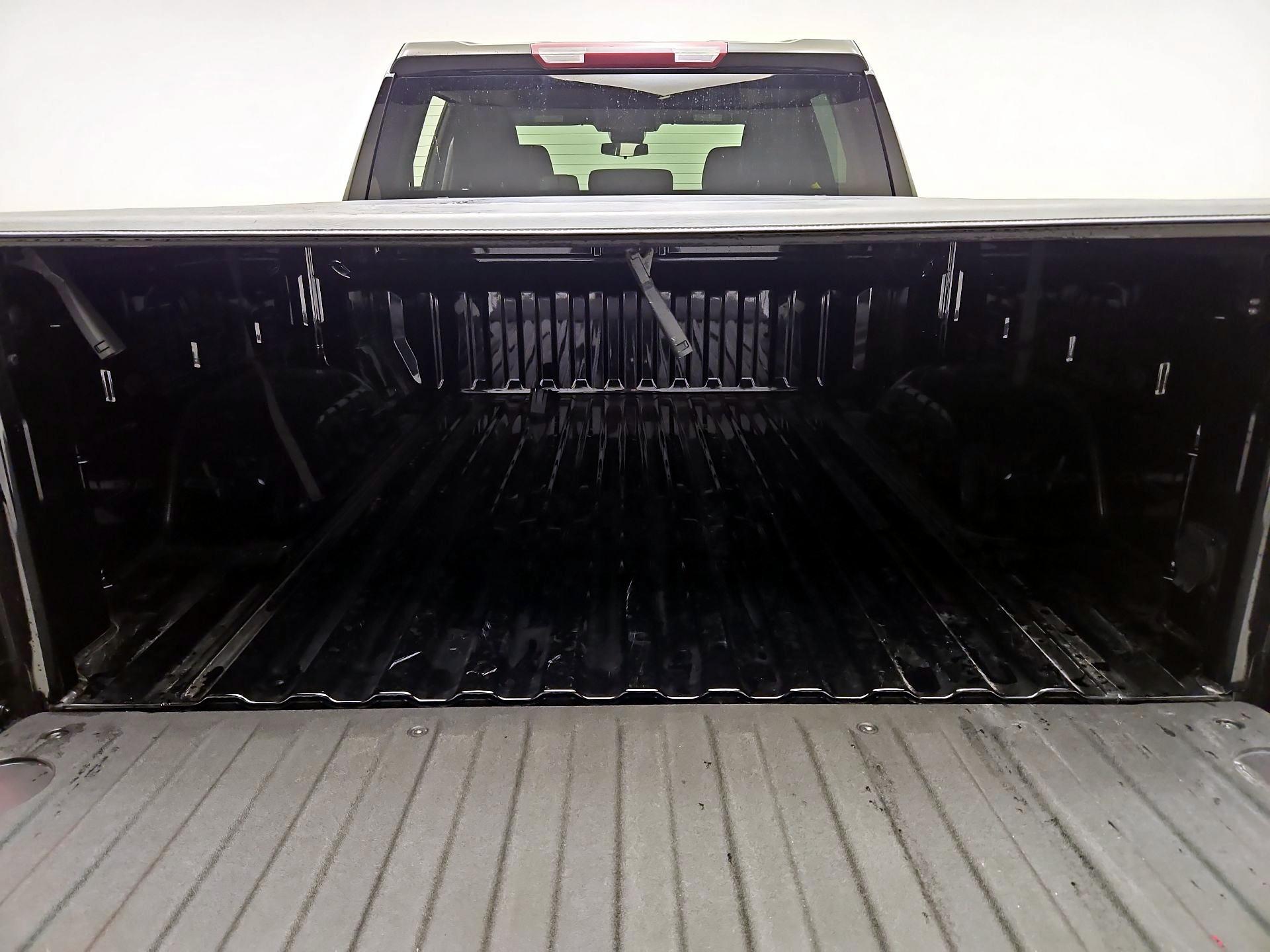 Thumbnail: 2023 Chevrolet Silverado 1500 - 20