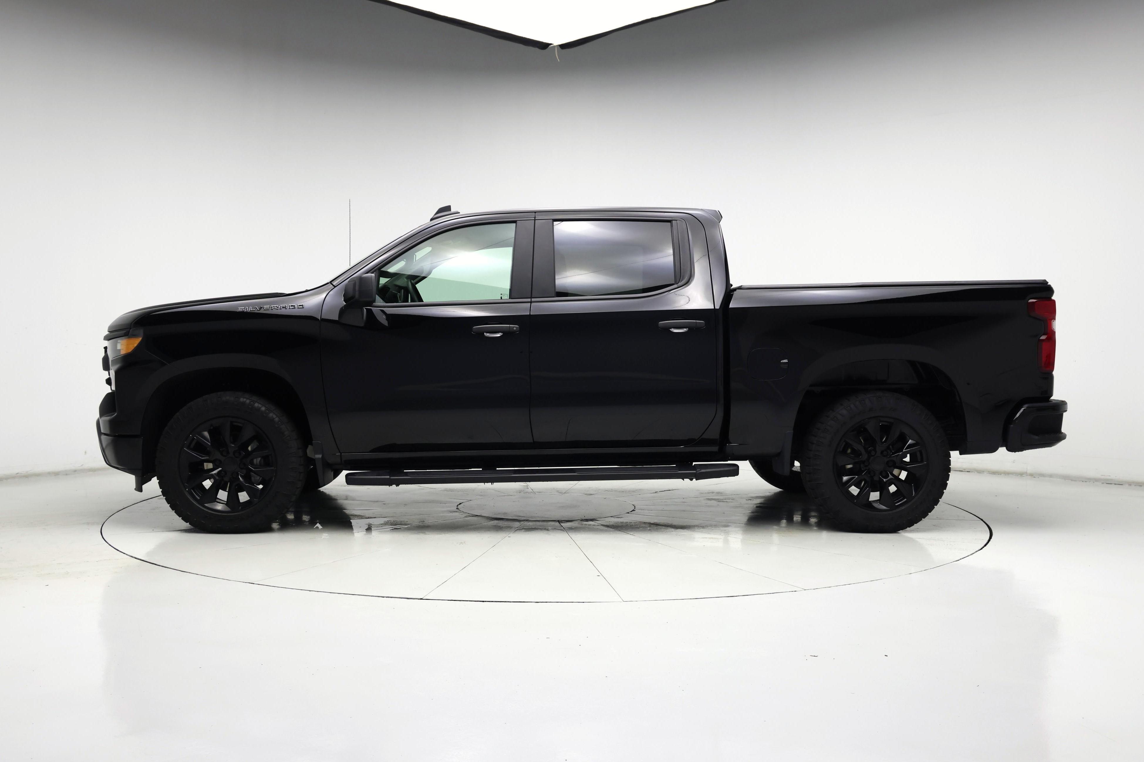 Thumbnail: 2023 Chevrolet Silverado 1500 - 3