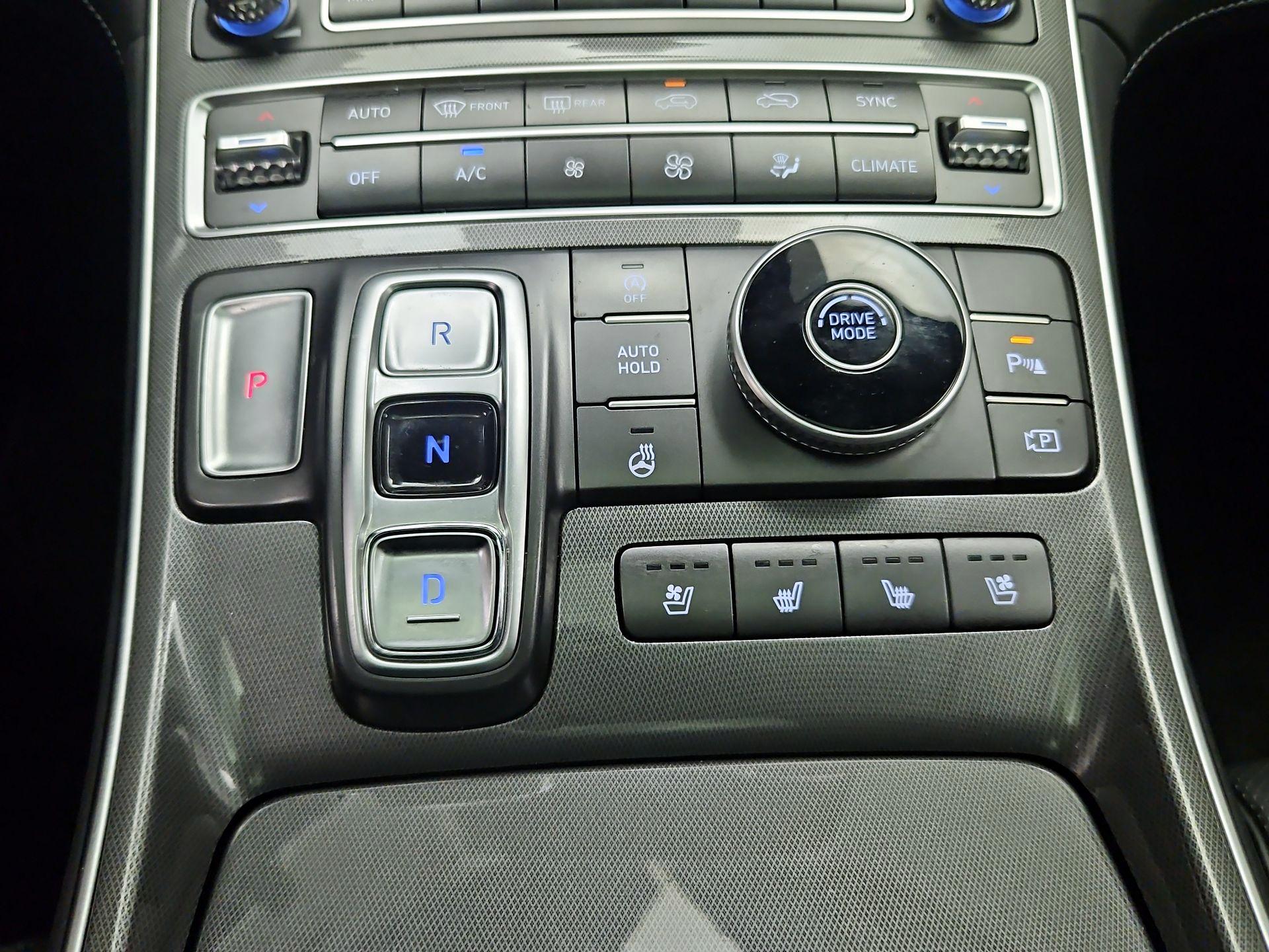 Thumbnail: 2023 Hyundai Santa Fe - 18