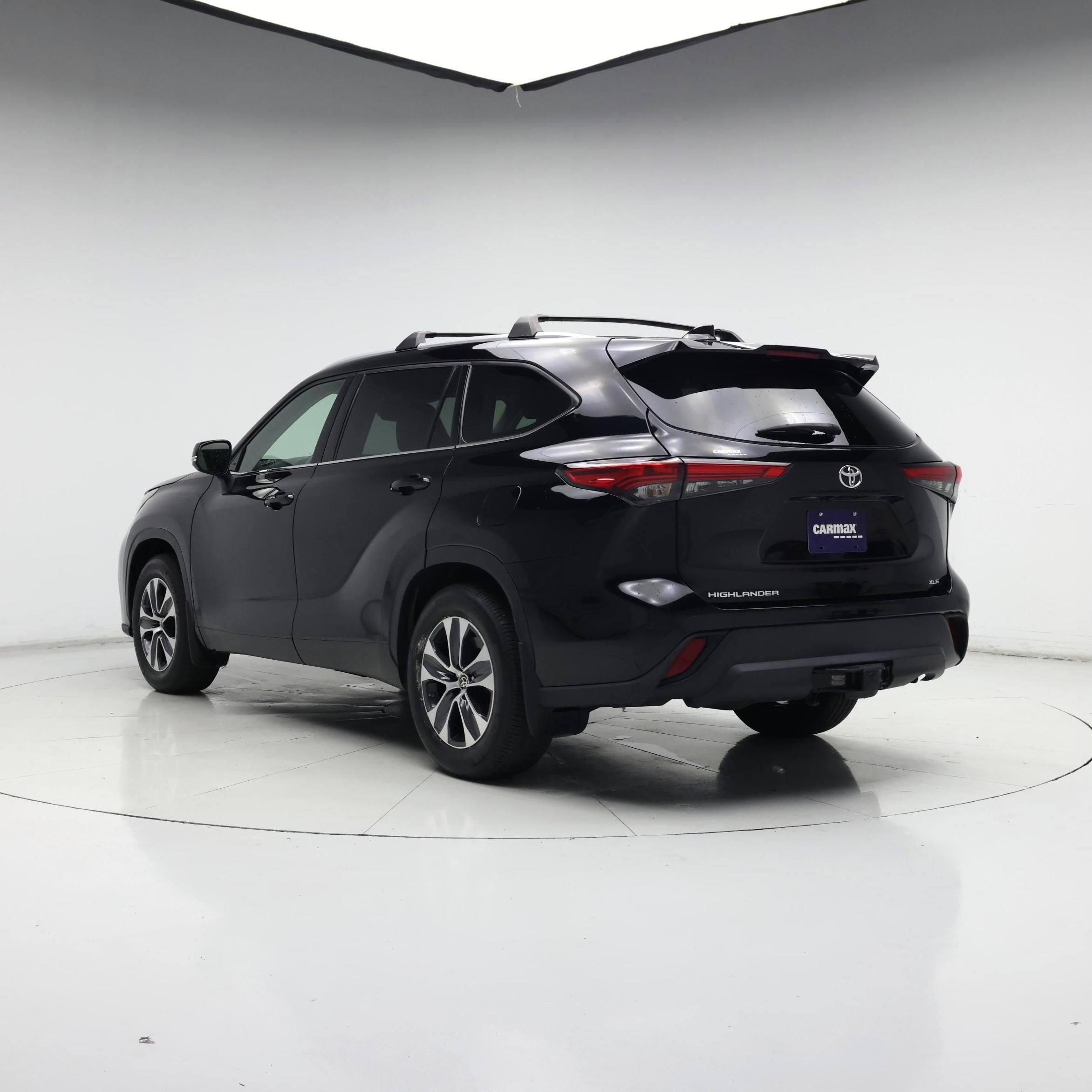 Thumbnail: 2022 Toyota Highlander - 2