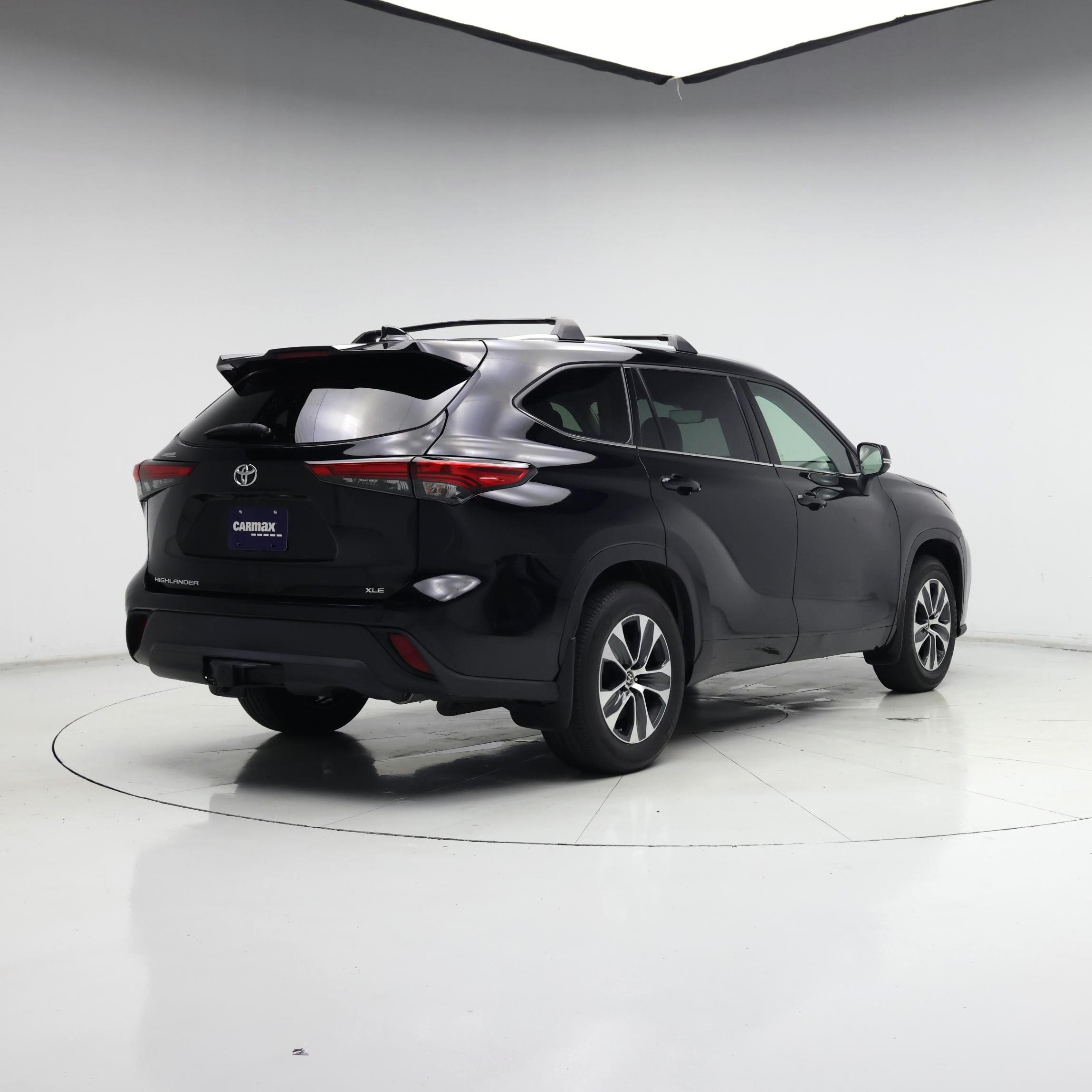 Thumbnail: 2022 Toyota Highlander - 8
