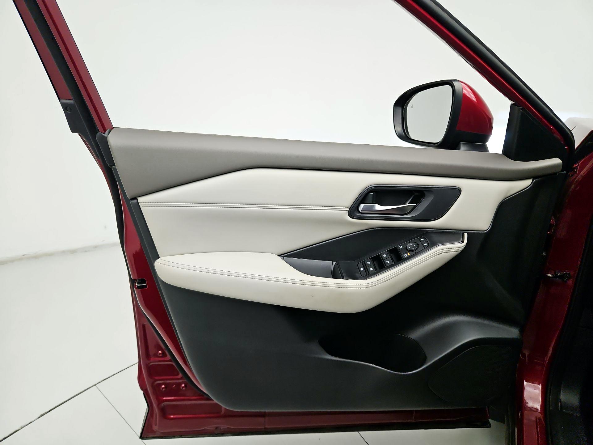 Thumbnail: 2023 Nissan Rogue - 12