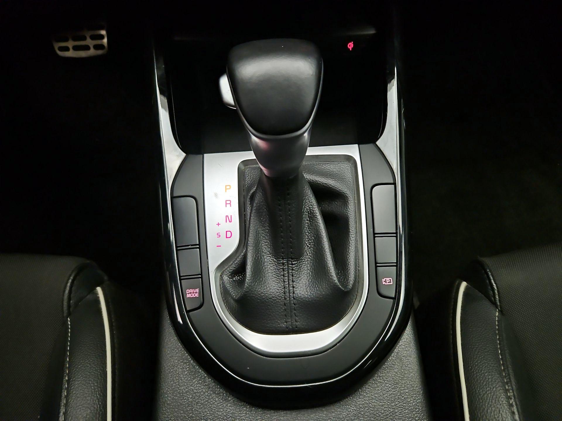 Thumbnail: 2022 Kia Forte - 18