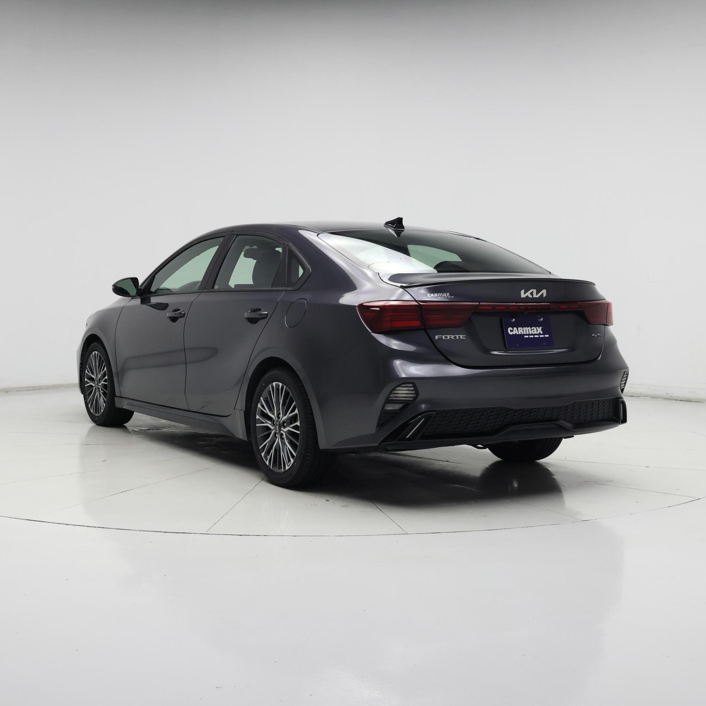 Thumbnail: 2022 Kia Forte - 2