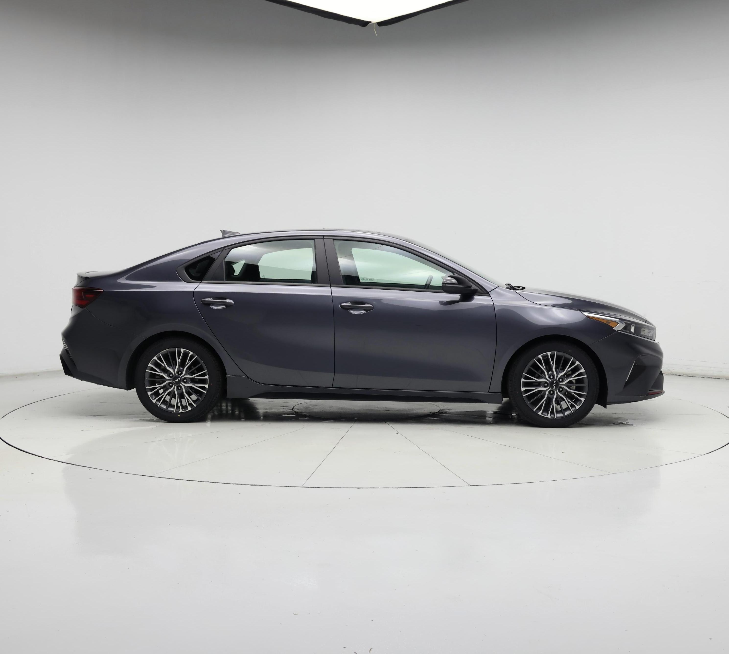 Thumbnail: 2022 Kia Forte - 7