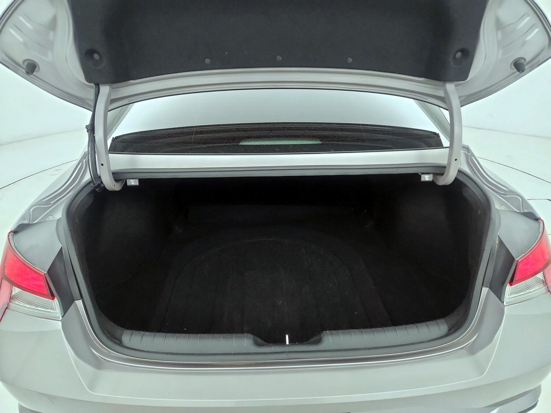 Thumbnail: 2021 Hyundai Elantra - 20