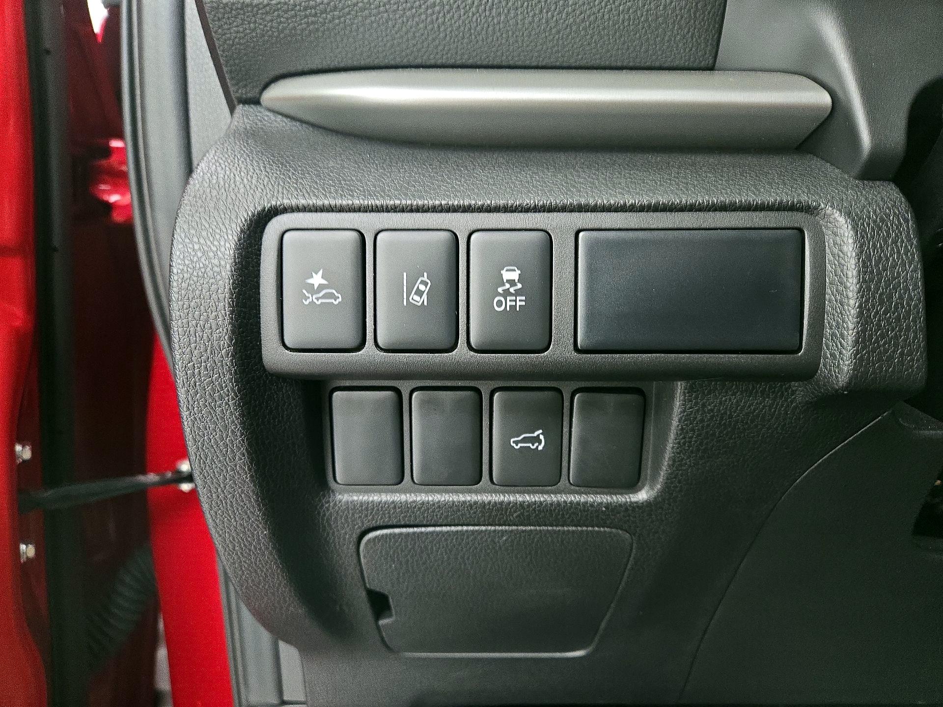 Thumbnail: 2024 Mitsubishi Eclipse Cross - 13