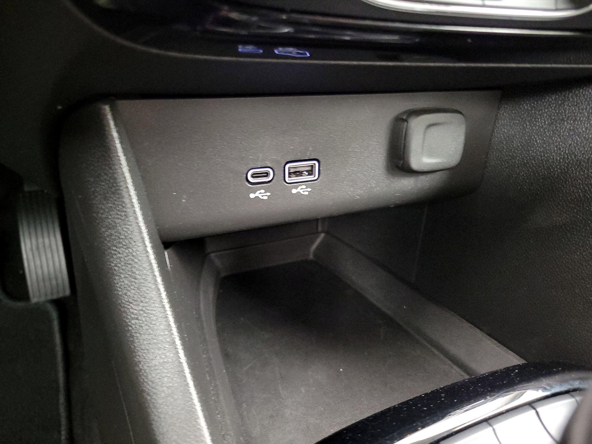 Thumbnail: 2024 Buick Encore GX - 18