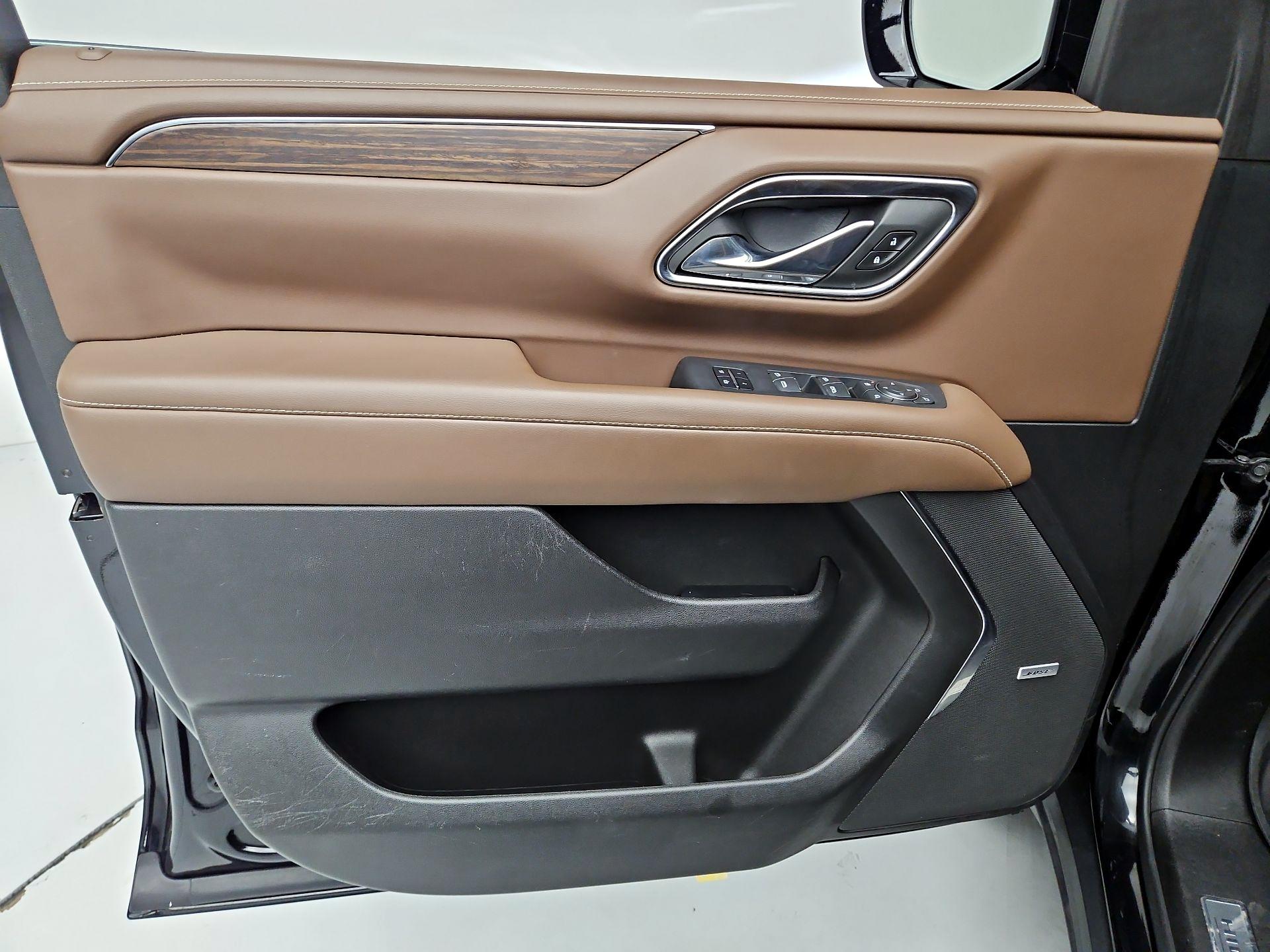 Thumbnail: 2023 Chevrolet Tahoe - 12