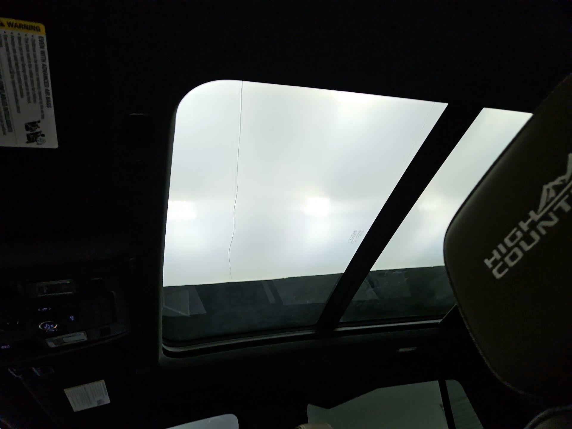 Thumbnail: 2023 Chevrolet Tahoe - 20