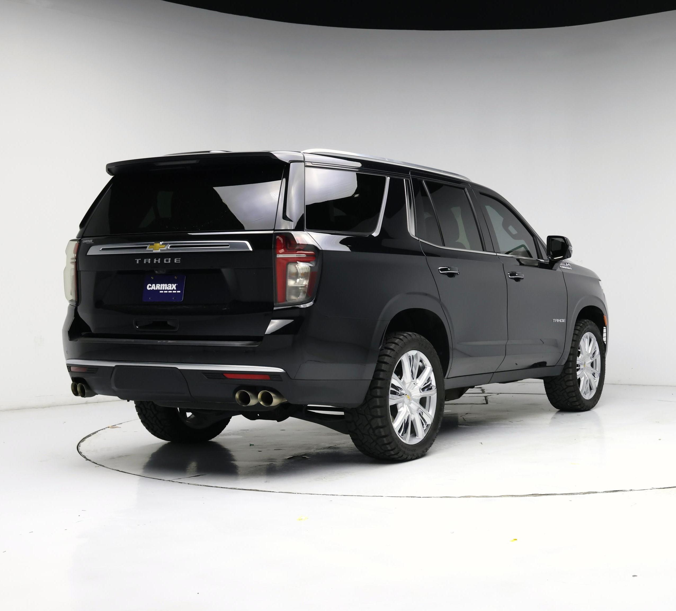 Thumbnail: 2023 Chevrolet Tahoe - 8