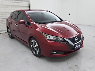 Red 2022 Nissan Leaf SV