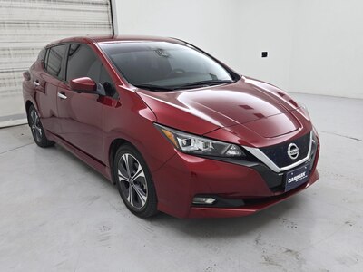 Red 2022 Nissan Leaf SV