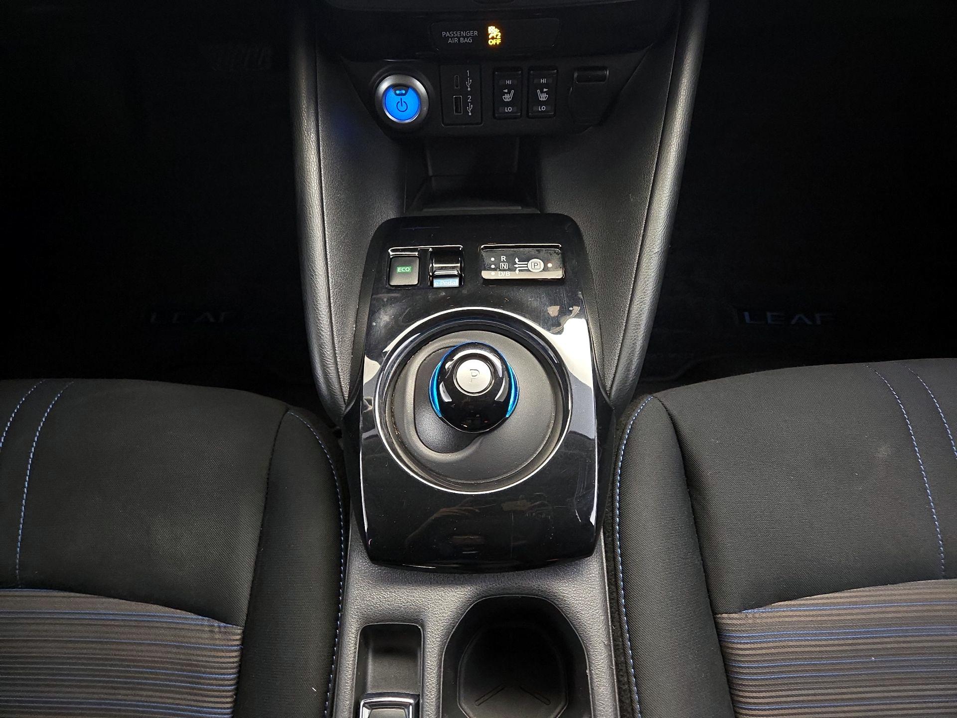 Thumbnail: 2022 Nissan Leaf - 16