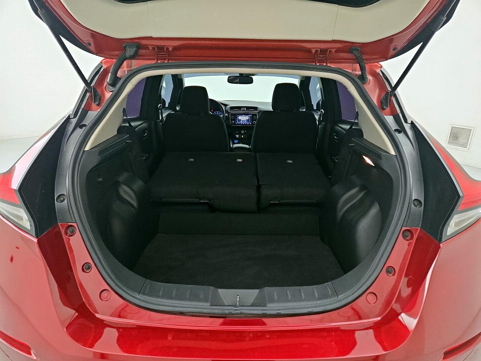 Thumbnail: 2022 Nissan Leaf - 20