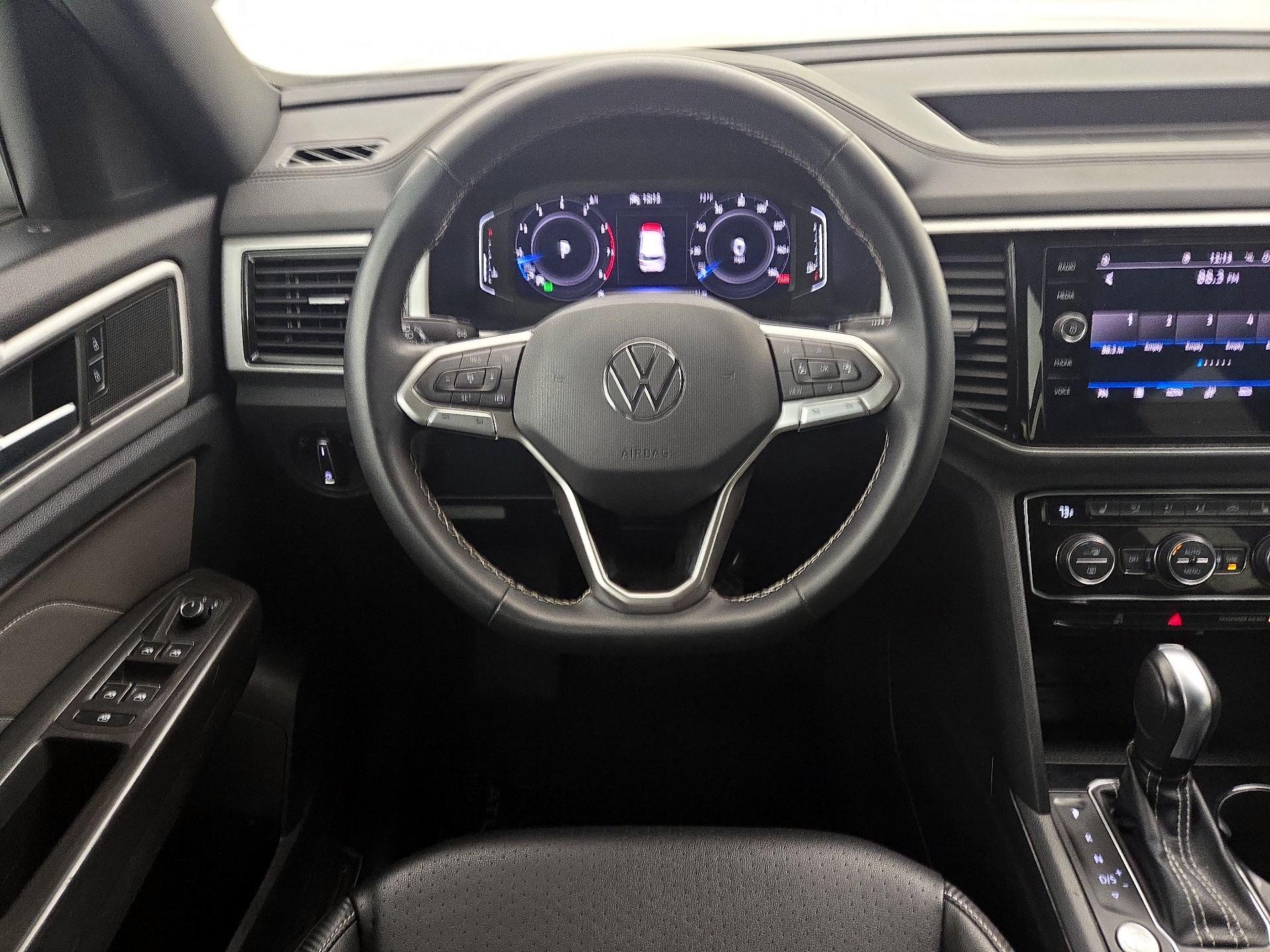 Thumbnail: 2022 Volkswagen Atlas - 10