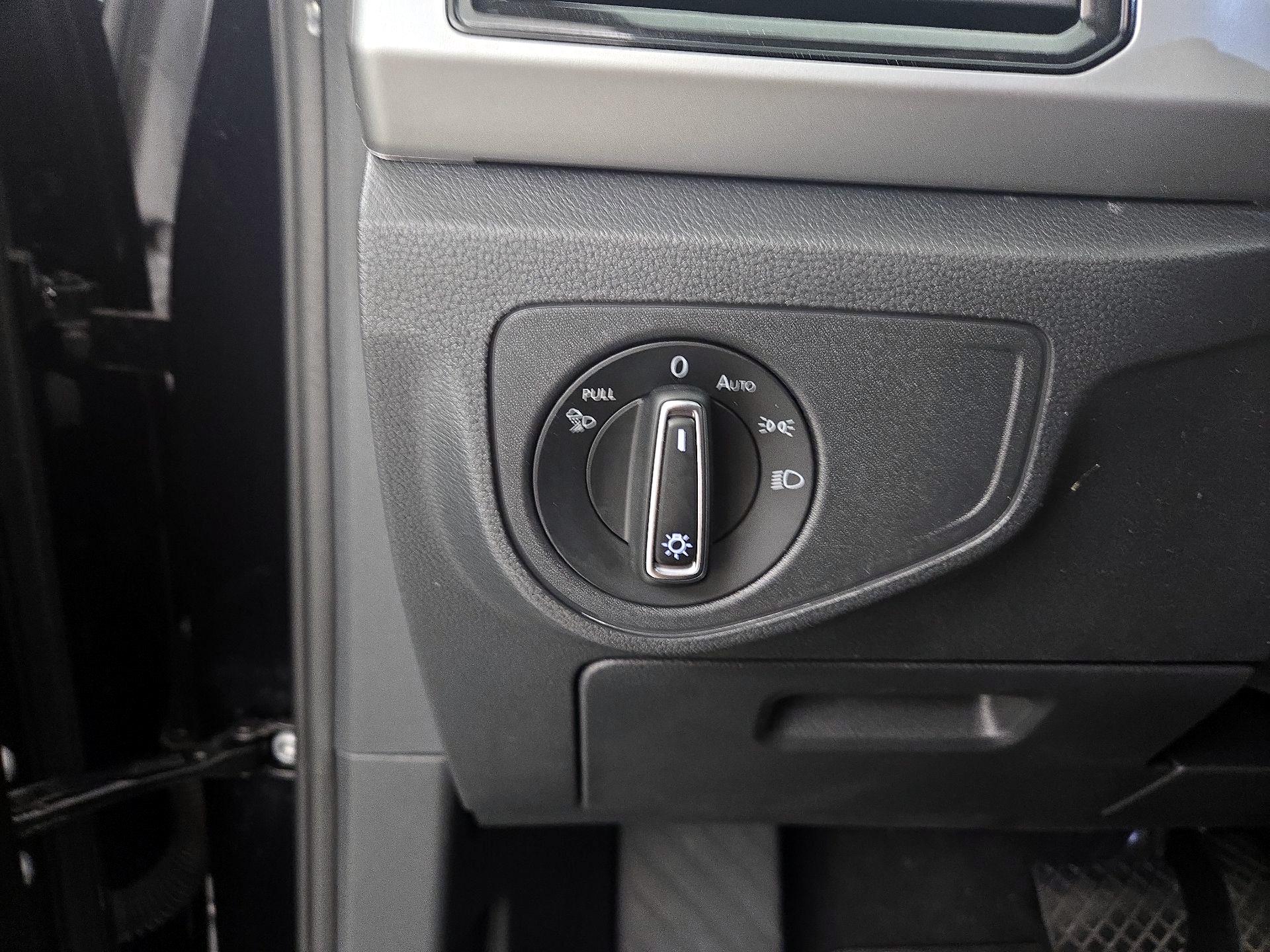 Thumbnail: 2022 Volkswagen Atlas - 13