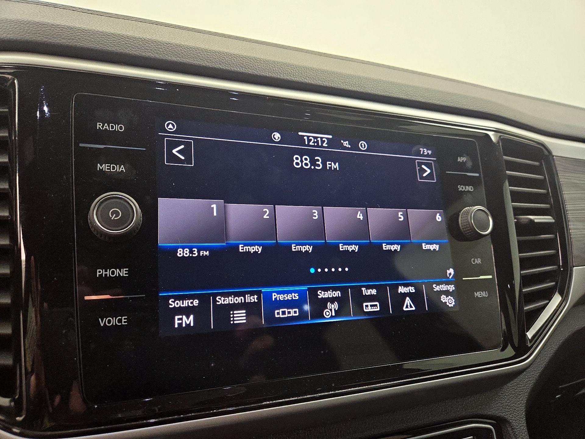 Thumbnail: 2022 Volkswagen Atlas - 15