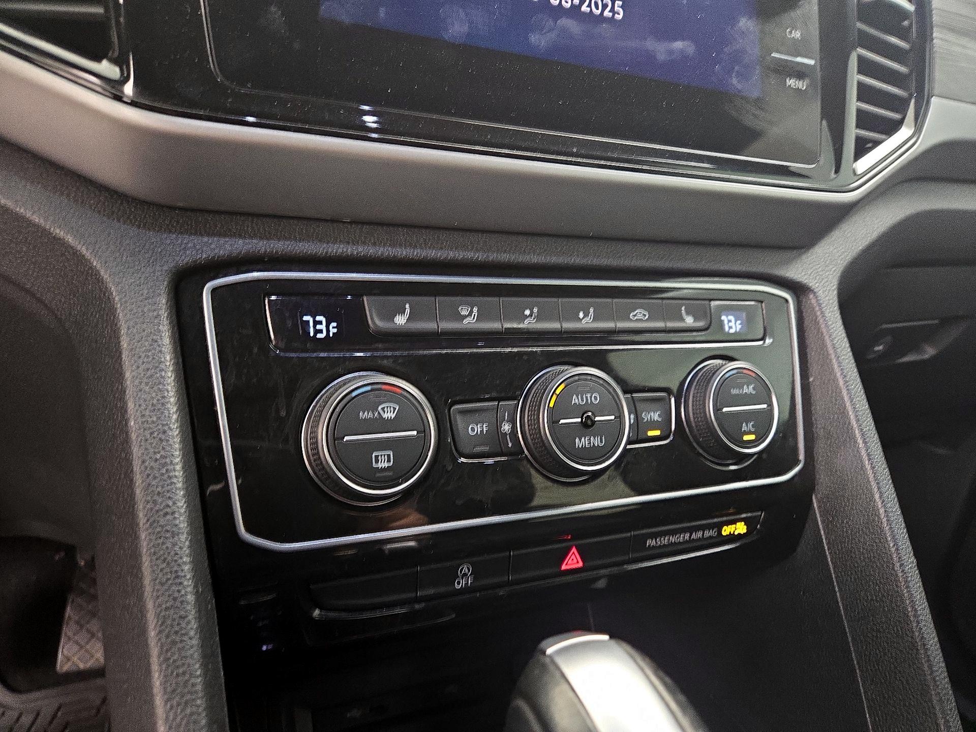 Thumbnail: 2022 Volkswagen Atlas - 16