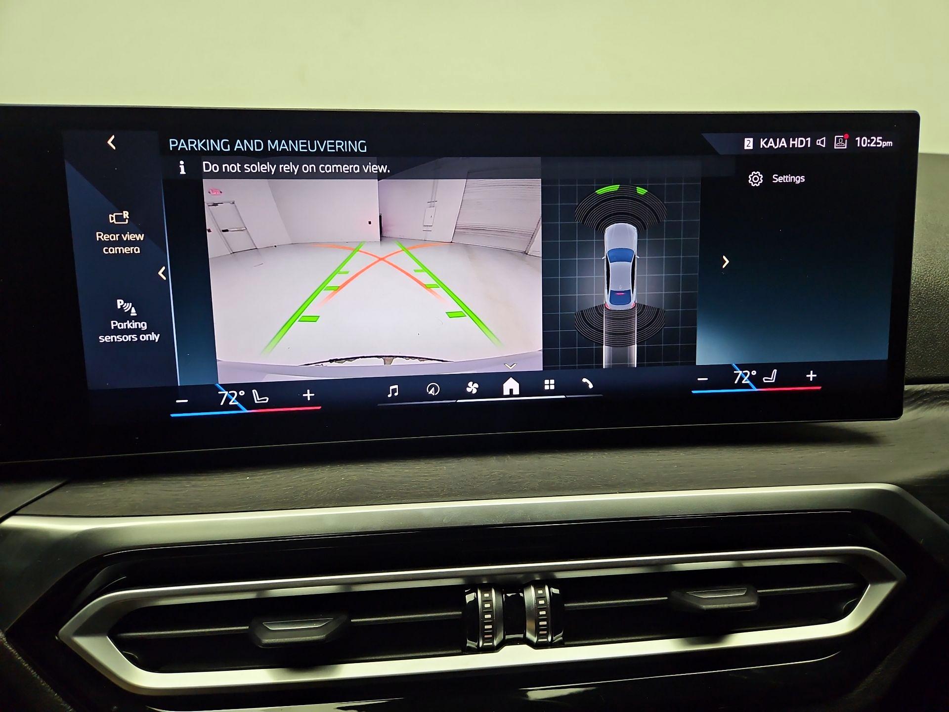 Thumbnail: 2024 BMW i4 - 15