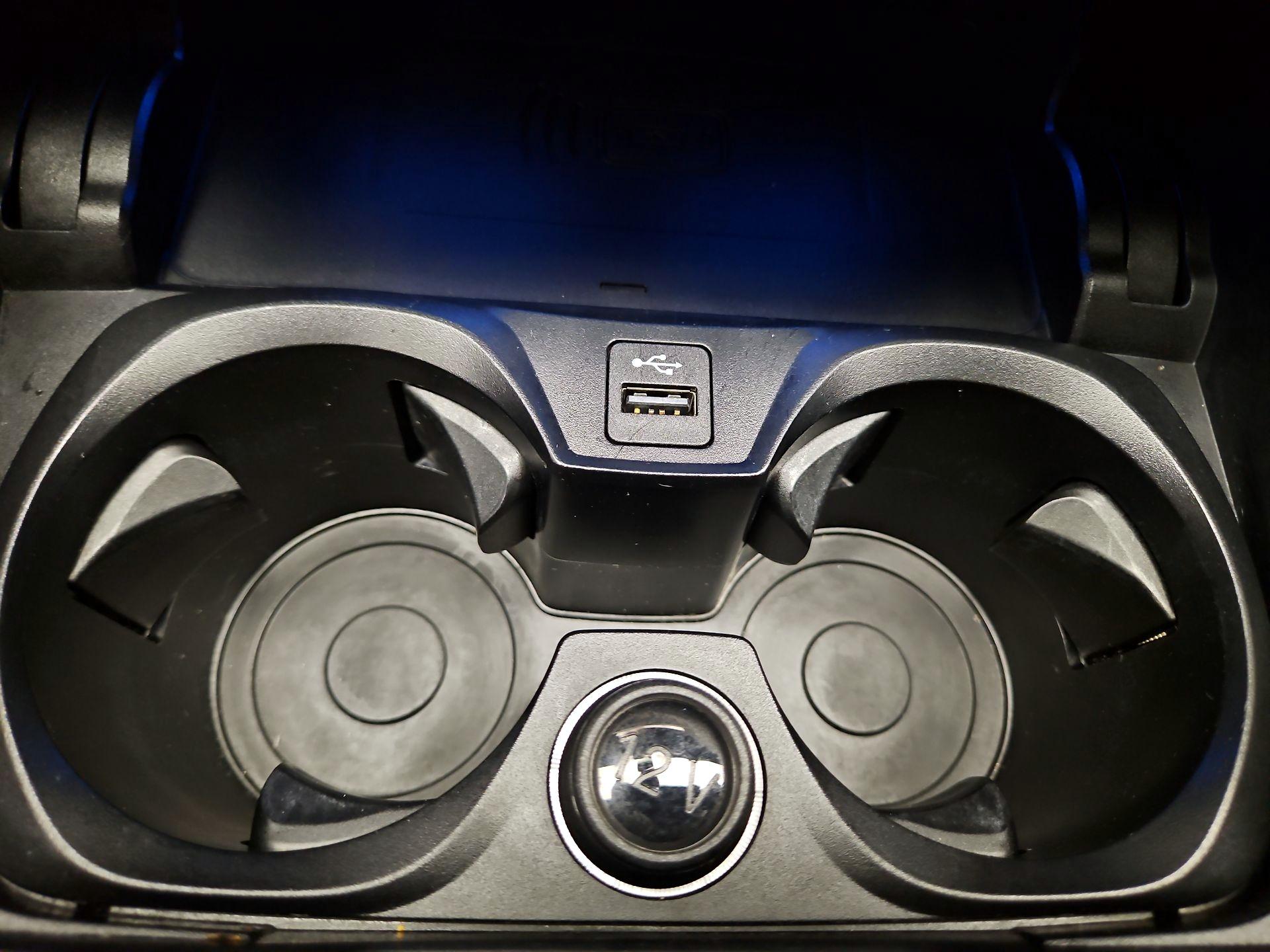 Thumbnail: 2024 BMW i4 - 19