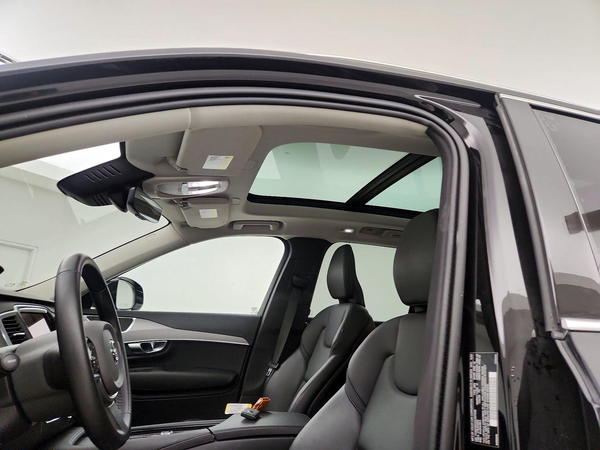Thumbnail: 2025 Volvo XC90 - 19