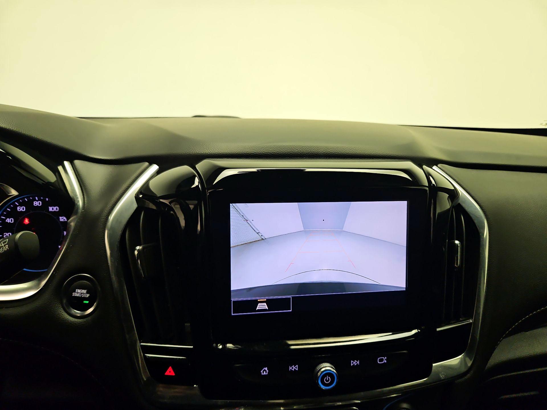Thumbnail: 2022 Chevrolet Traverse - 13