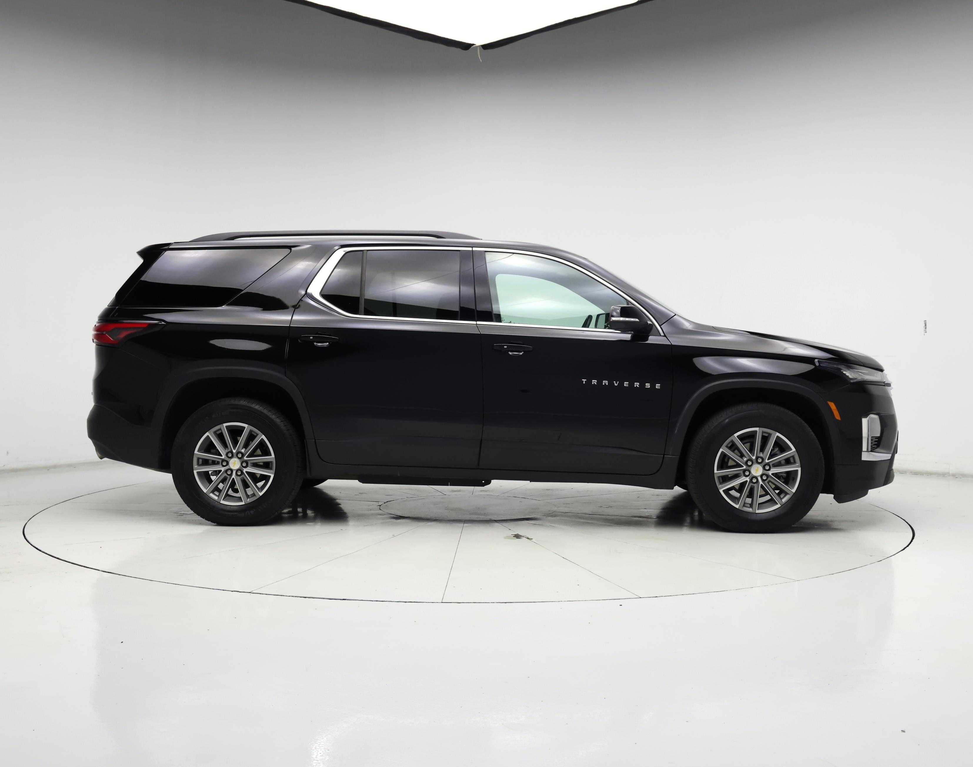 Thumbnail: 2022 Chevrolet Traverse - 7