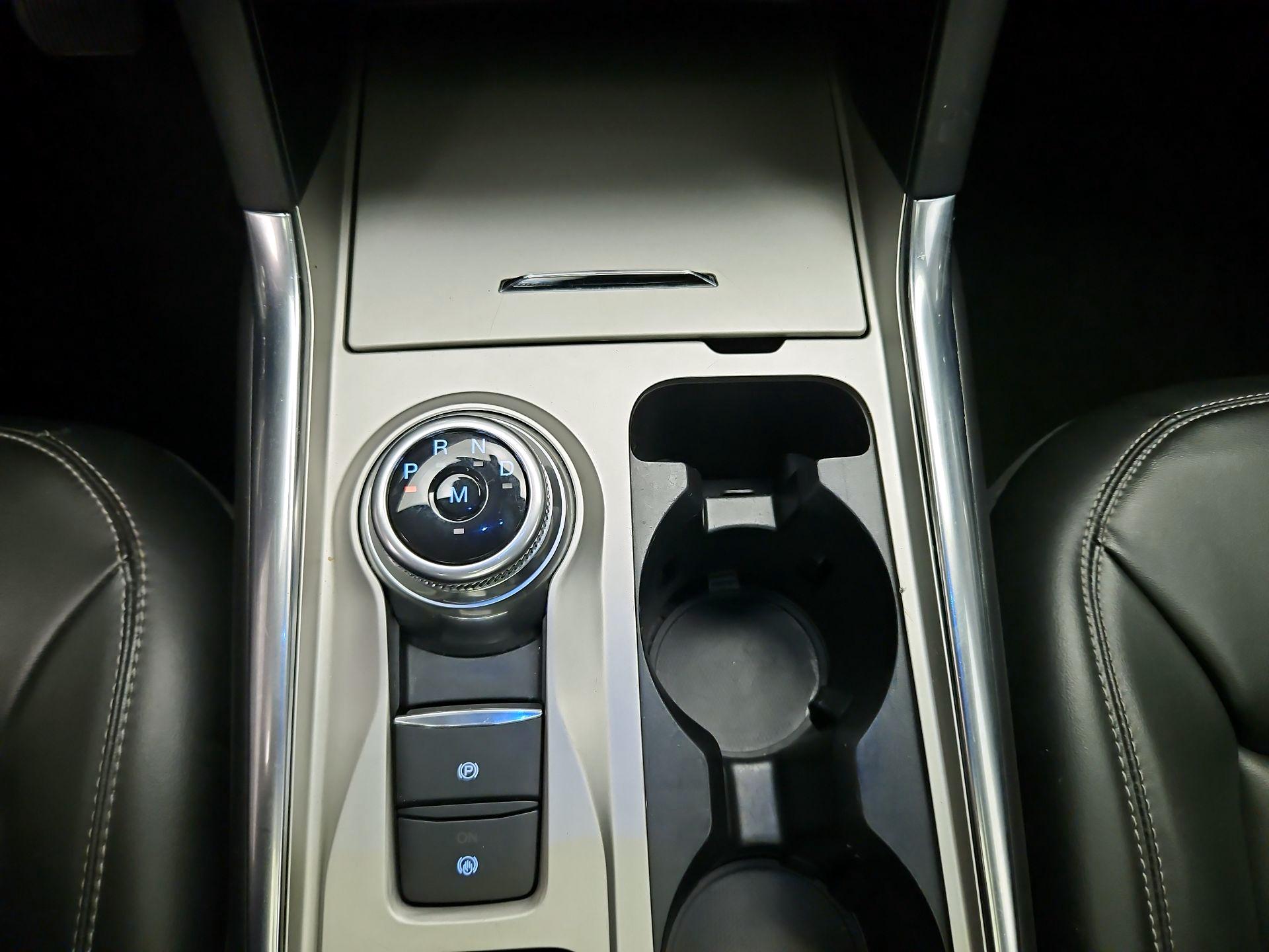Thumbnail: 2021 Ford Explorer - 18