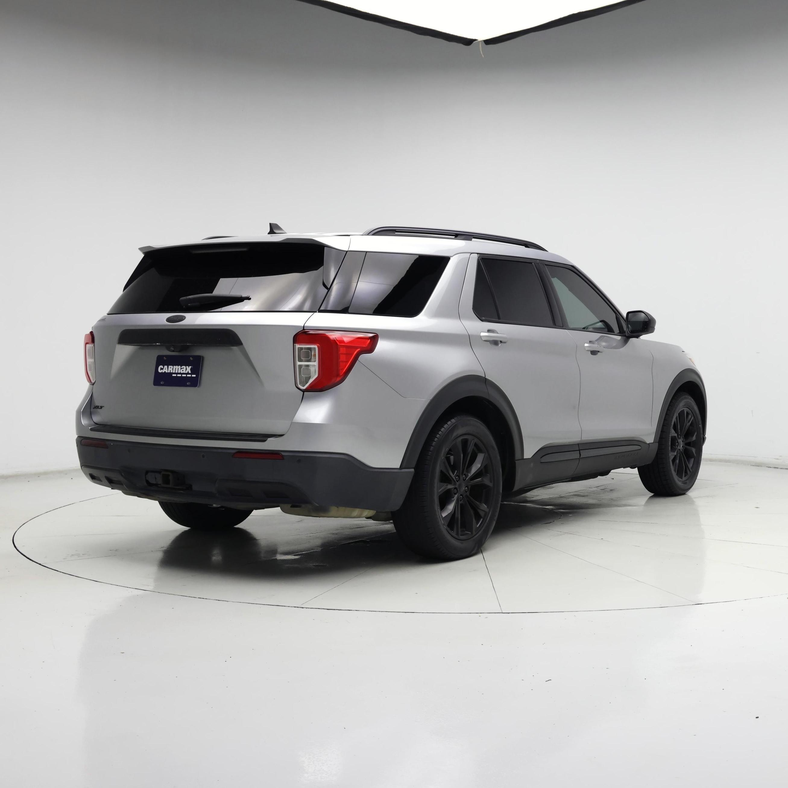 Thumbnail: 2021 Ford Explorer - 8