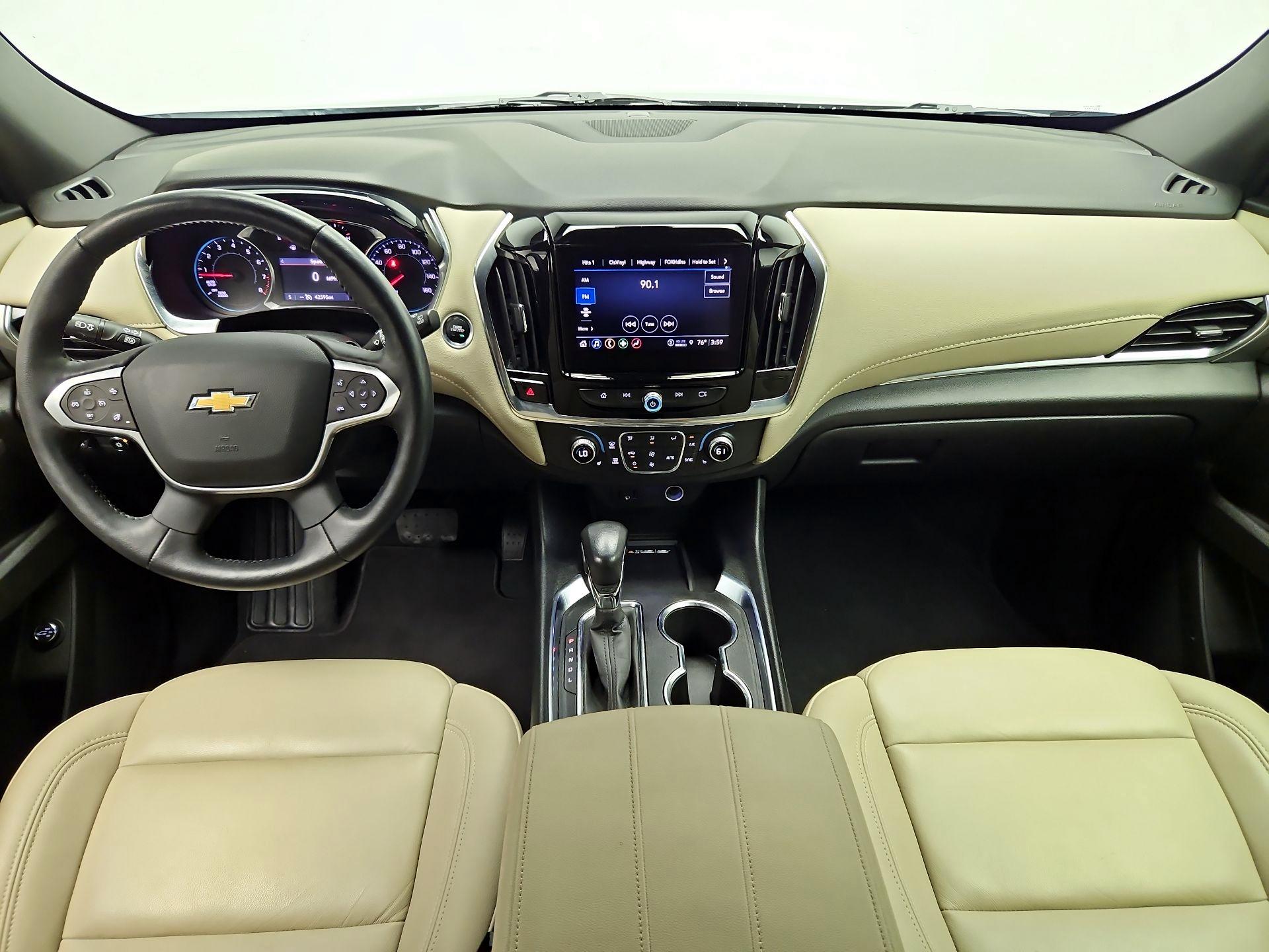 Thumbnail: 2022 Chevrolet Traverse - 9