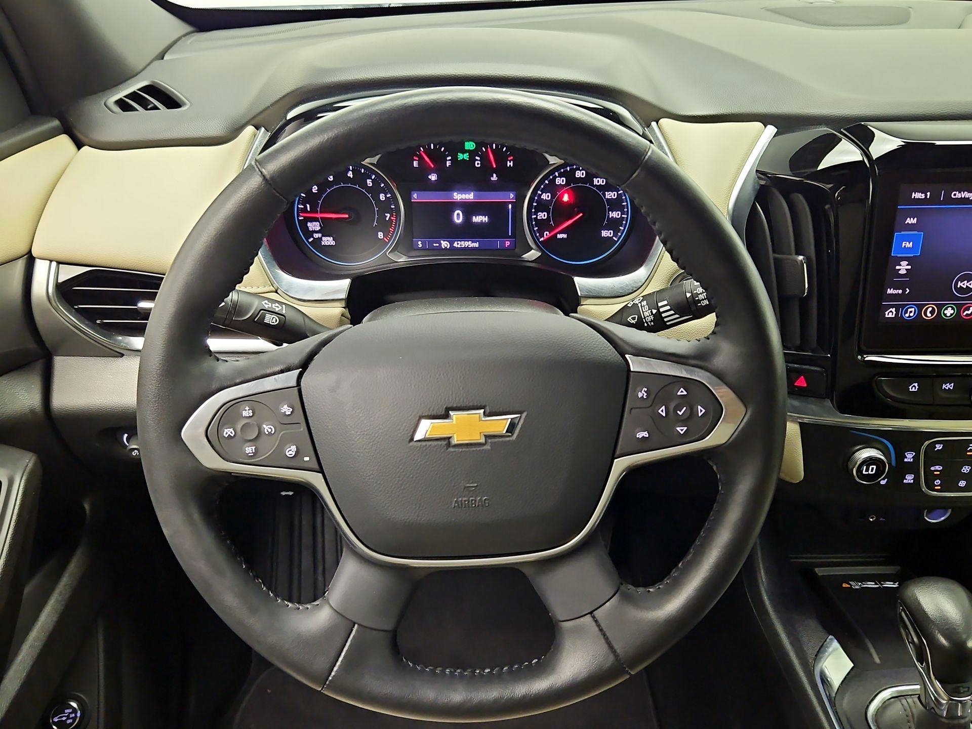 Thumbnail: 2022 Chevrolet Traverse - 10