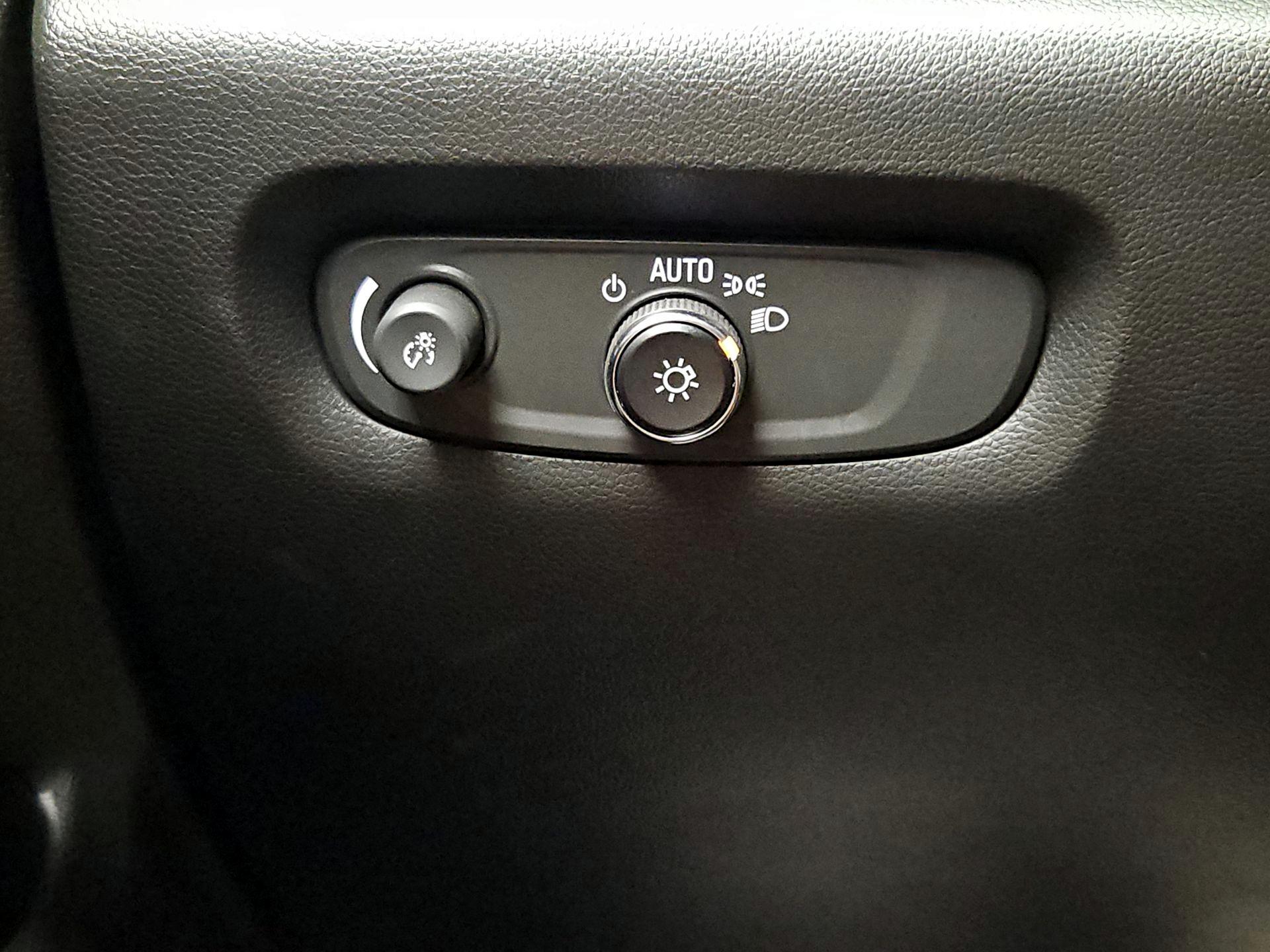 Thumbnail: 2022 Chevrolet Traverse - 13