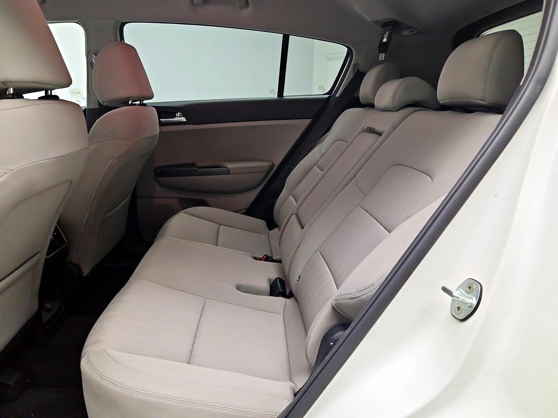 Thumbnail: 2020 Kia Sportage - 19