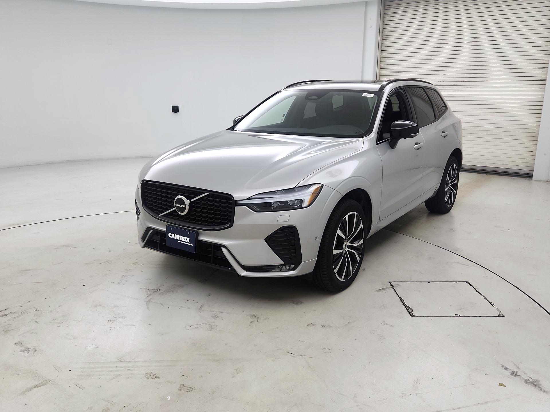 Thumbnail: 2025 Volvo XC60 - 3
