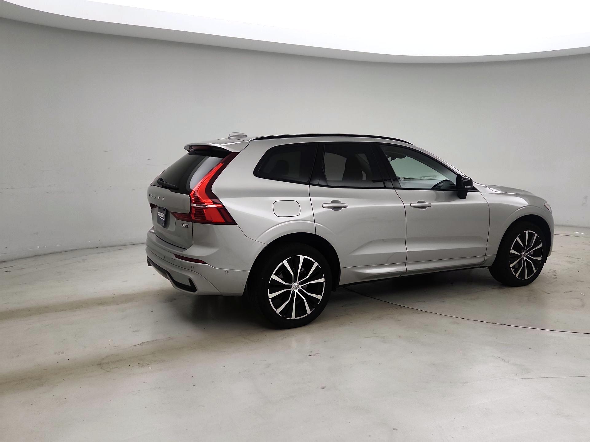 Thumbnail: 2025 Volvo XC60 - 5
