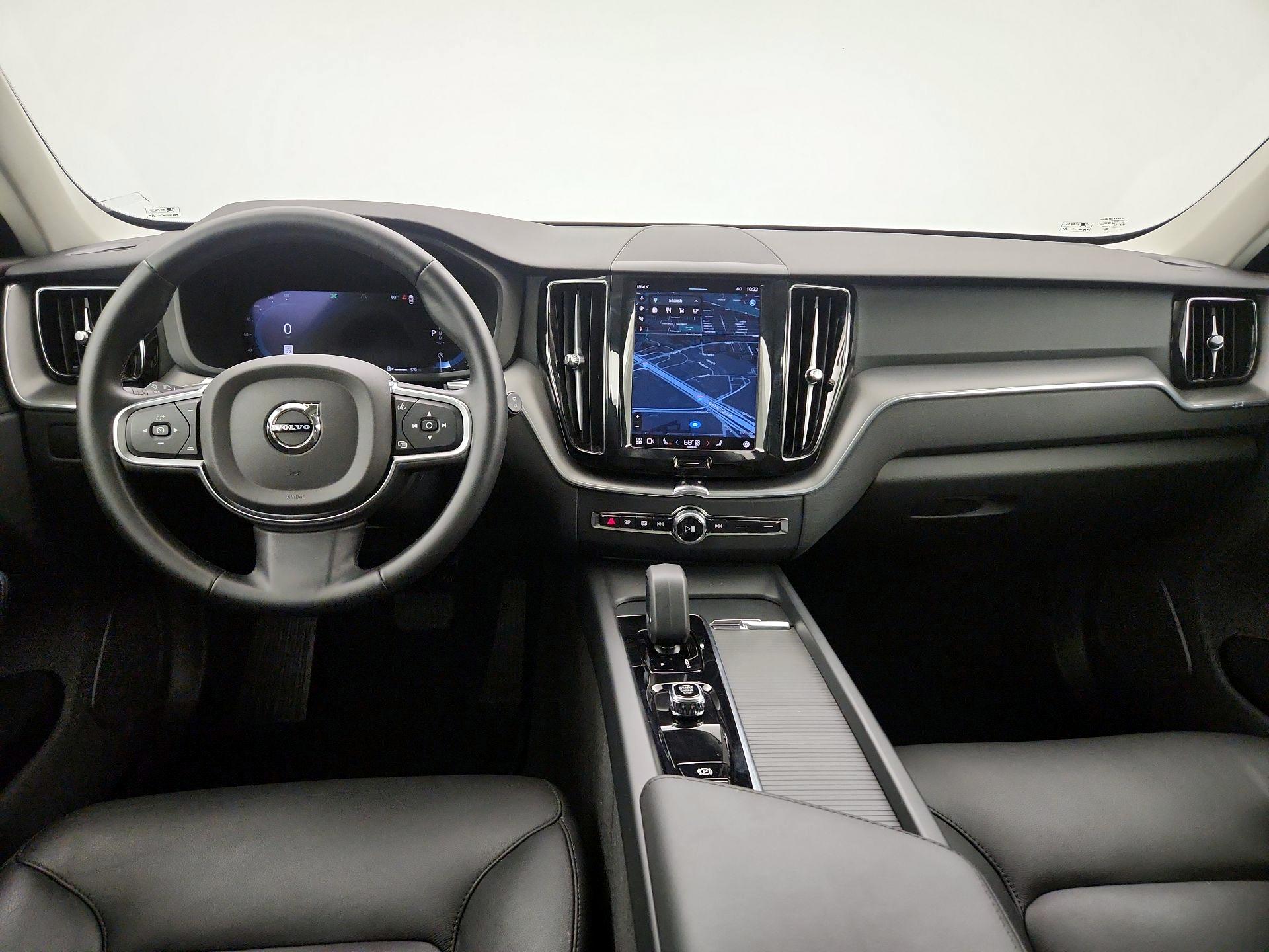 Thumbnail: 2025 Volvo XC60 - 9