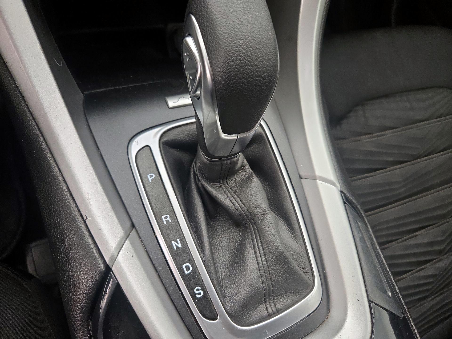 Thumbnail: 2016 Ford Fusion - 17