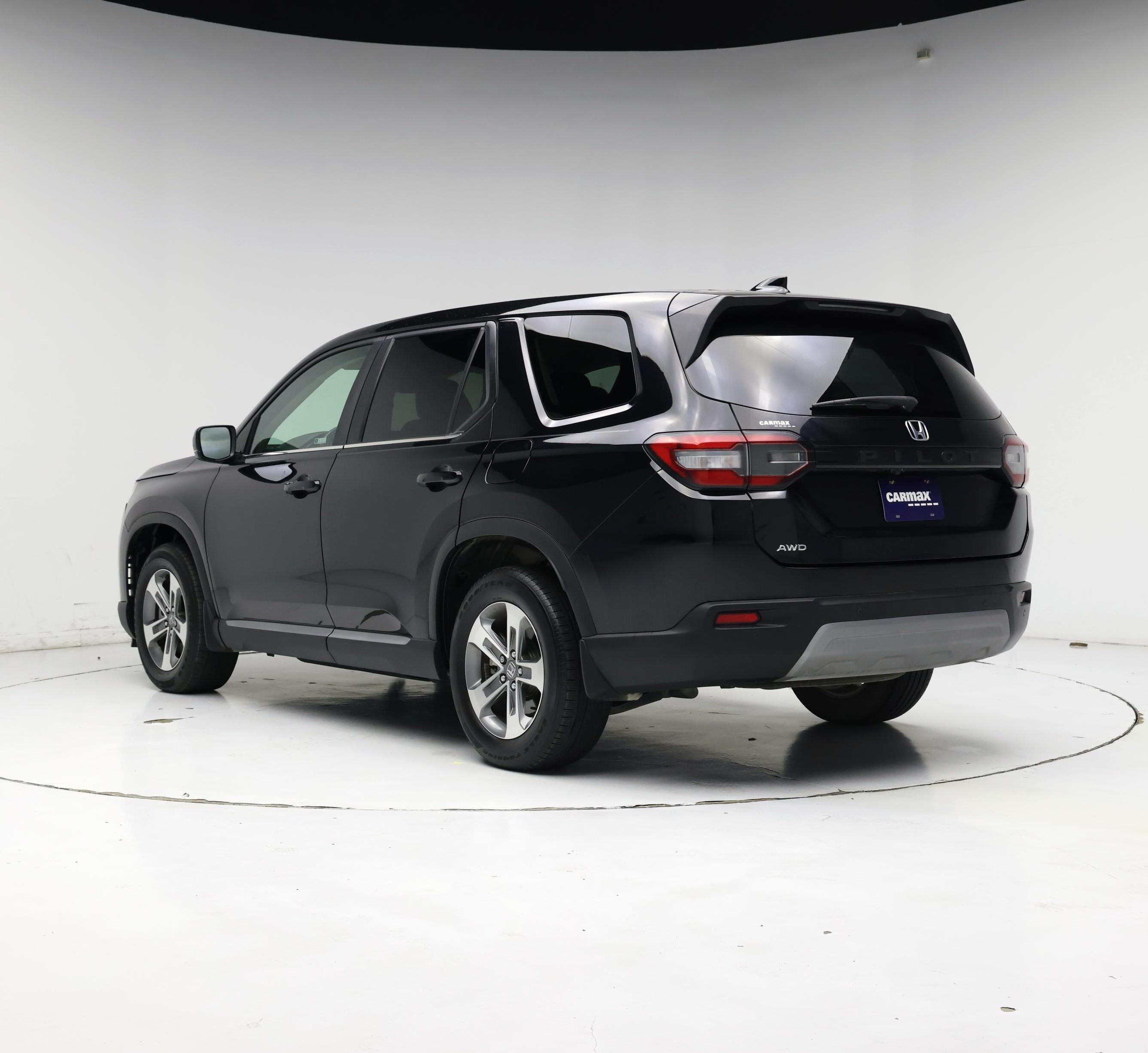 Thumbnail: 2023 Honda Pilot - 2