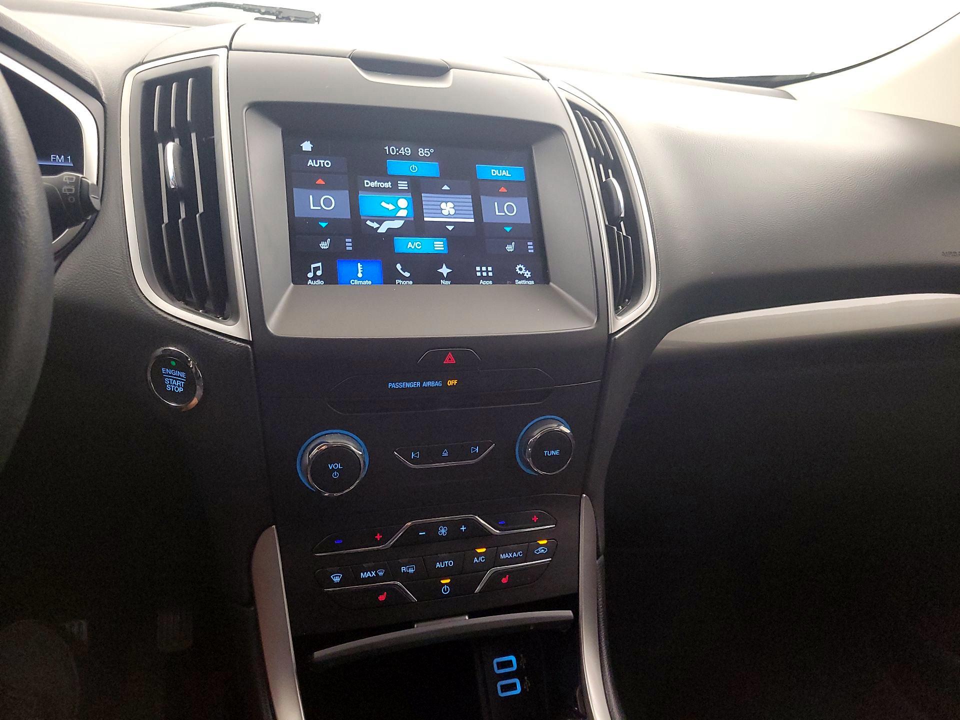 Thumbnail: 2017 Ford Edge - 17
