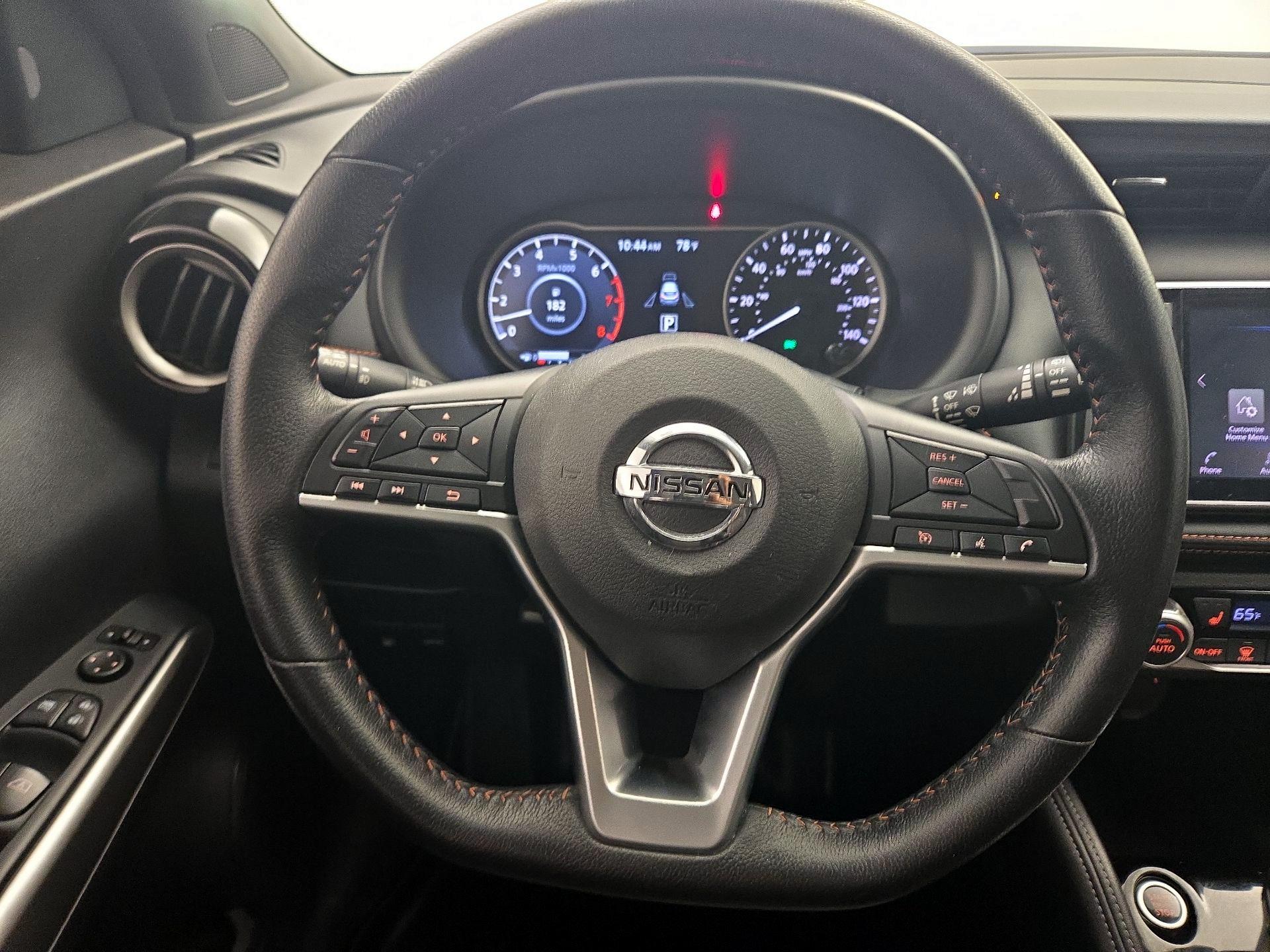 Thumbnail: 2019 Nissan Kicks - 10