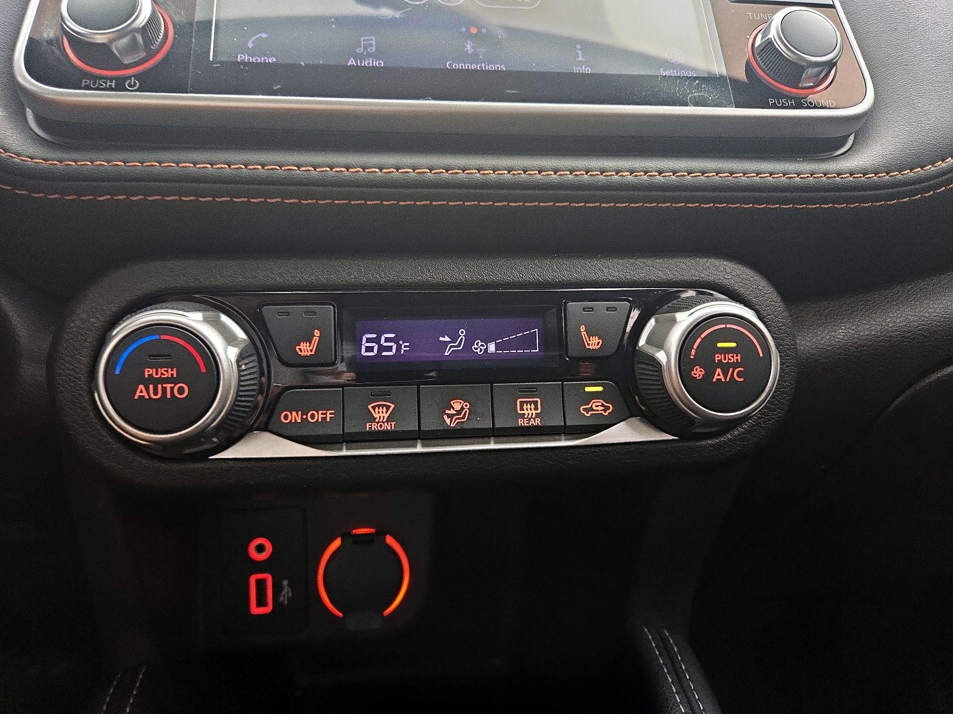 Thumbnail: 2019 Nissan Kicks - 15