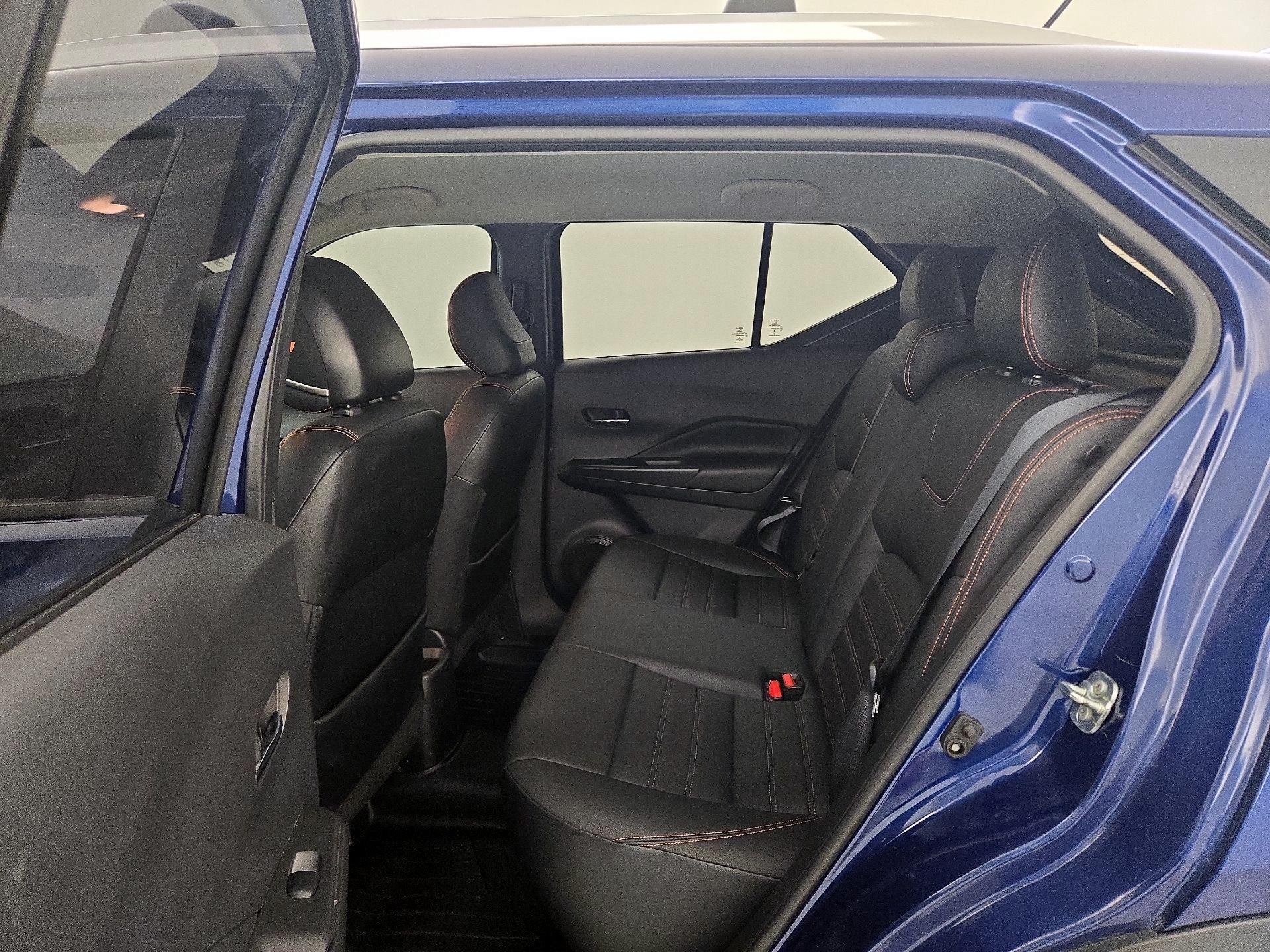 Thumbnail: 2019 Nissan Kicks - 18