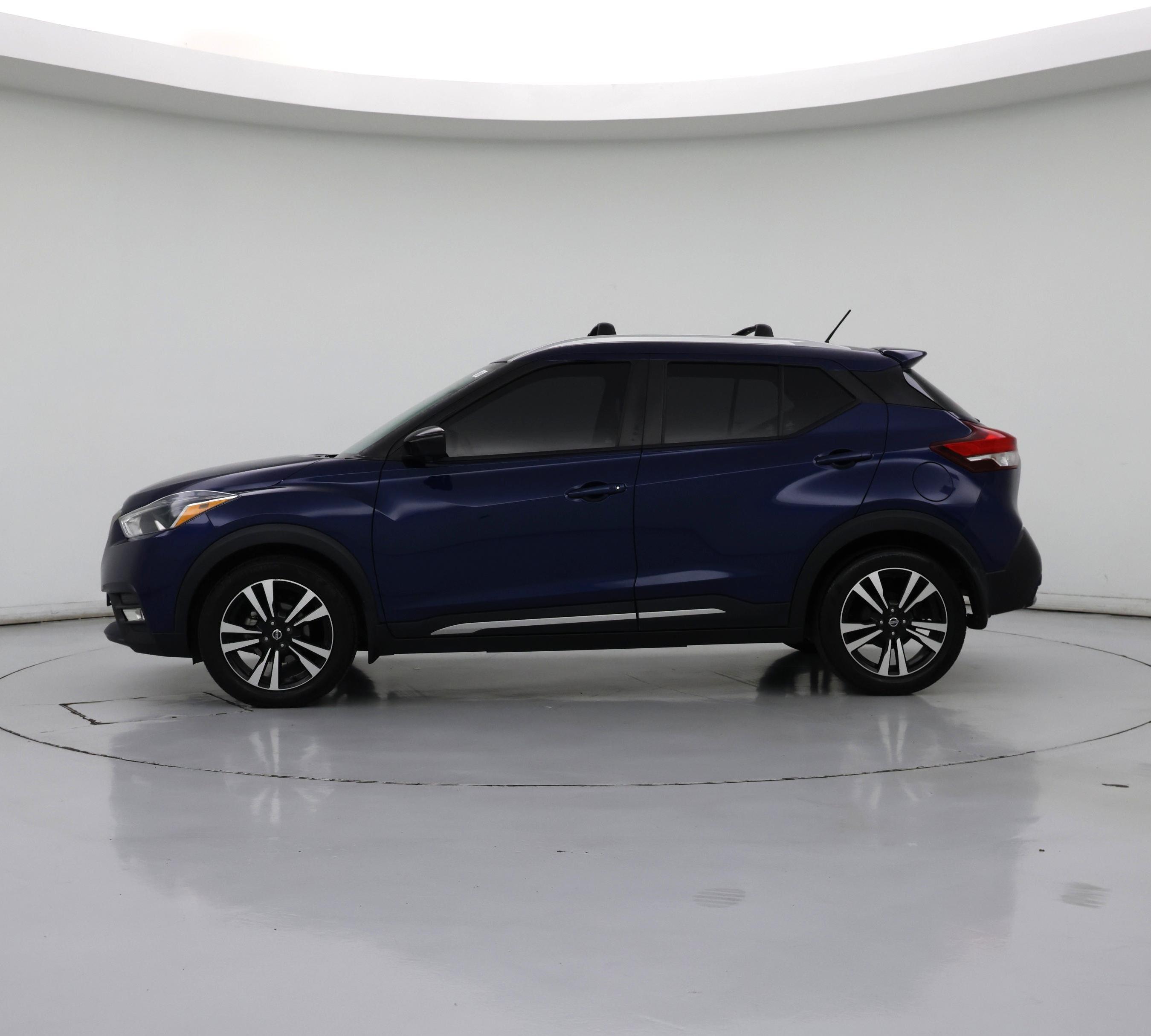 Thumbnail: 2019 Nissan Kicks - 3