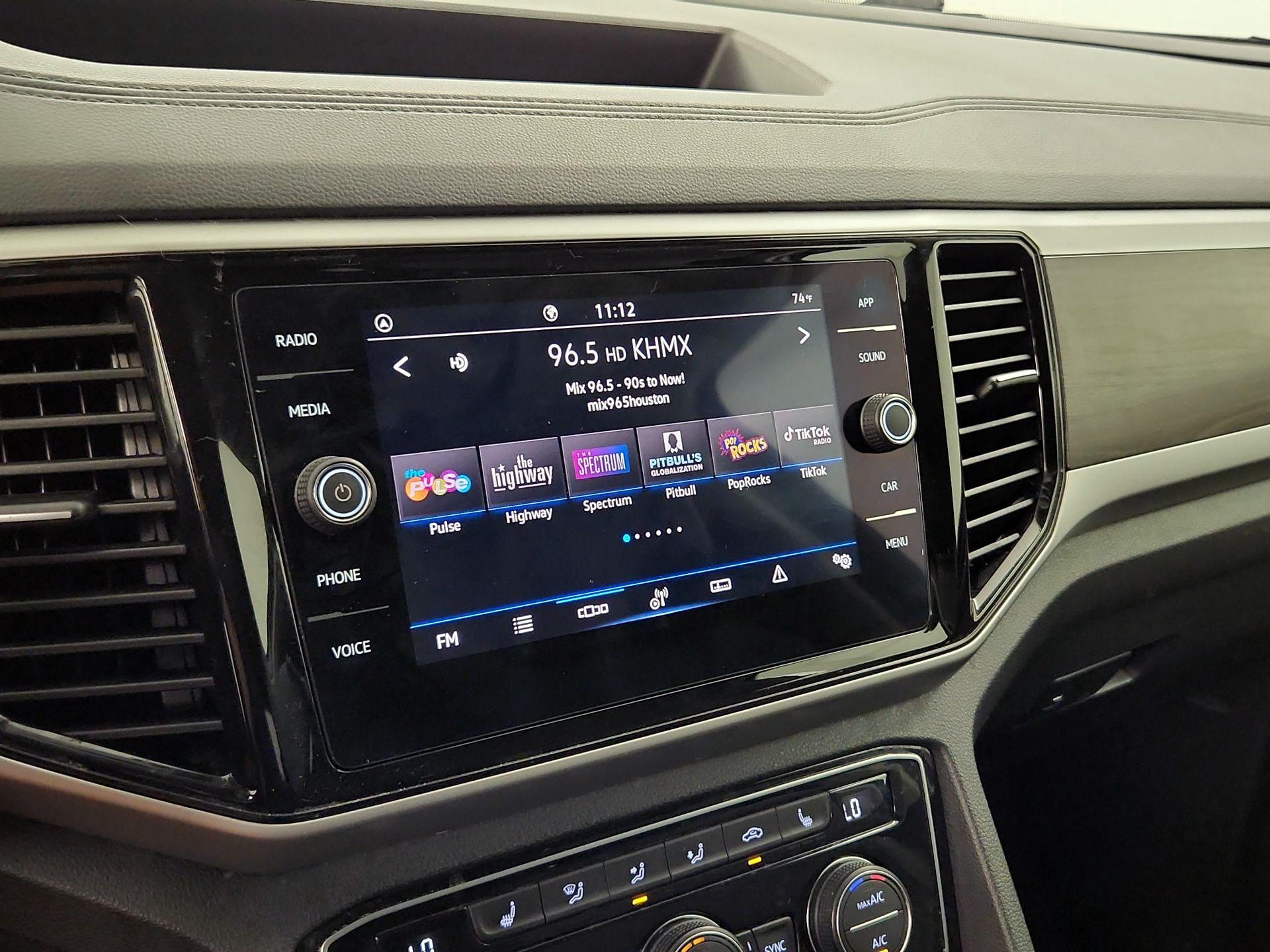 Thumbnail: 2022 Volkswagen Atlas - 15