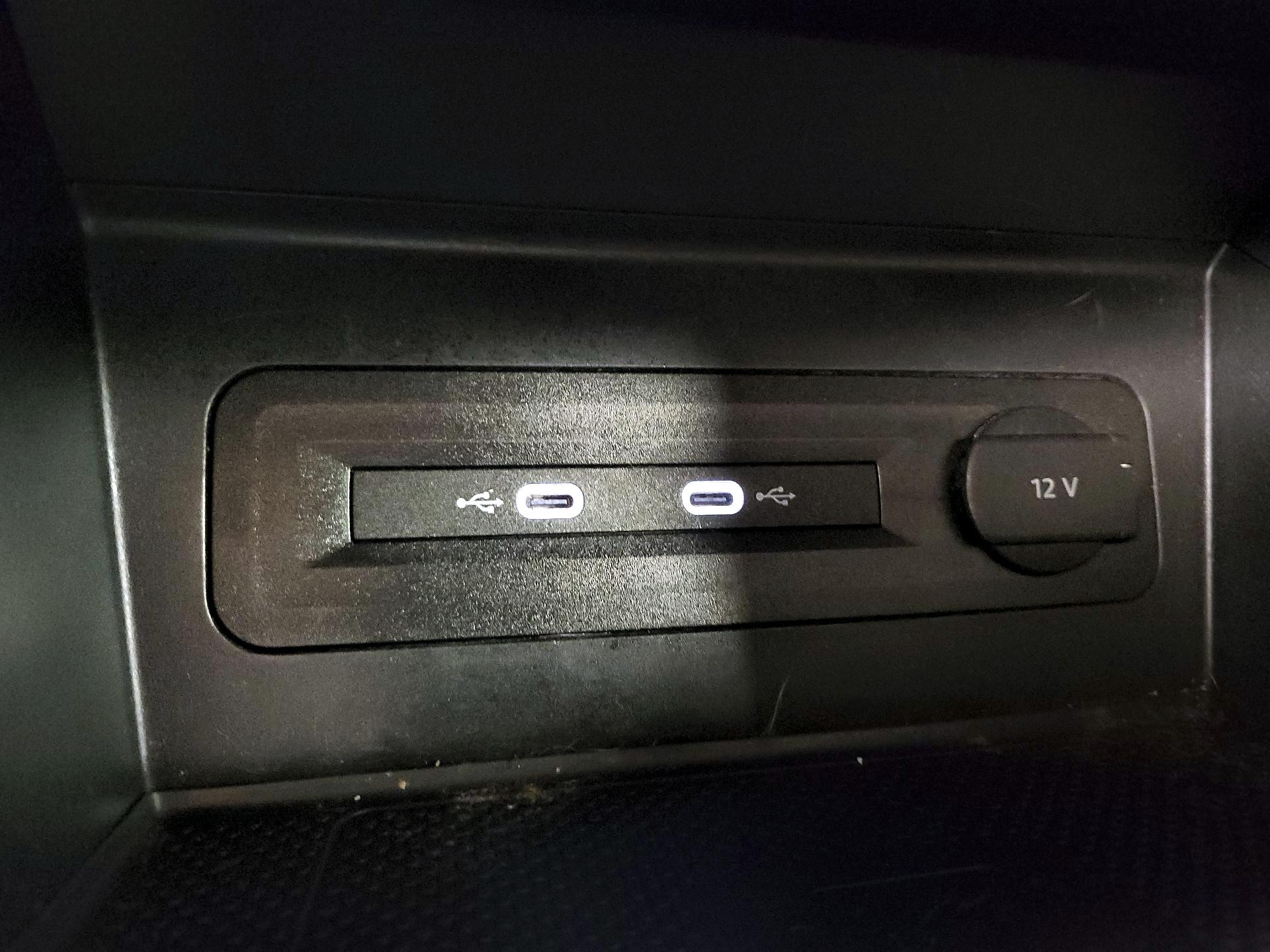 Thumbnail: 2022 Volkswagen Atlas - 18