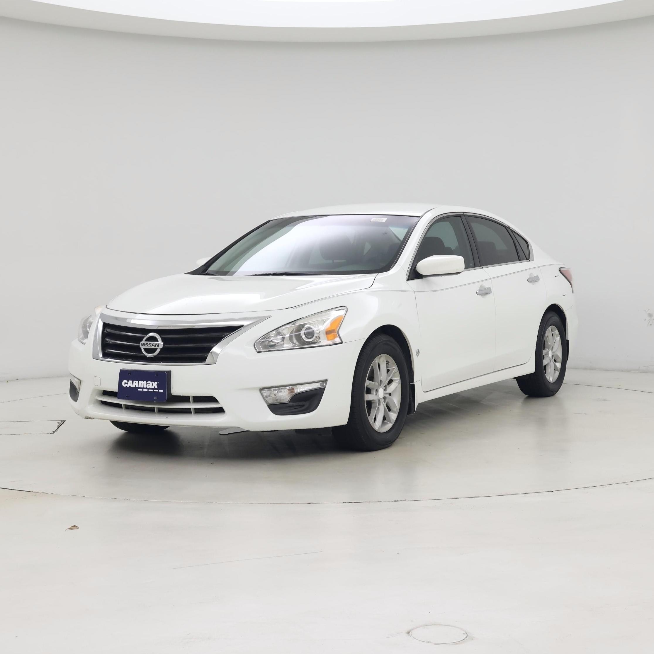 Thumbnail: 2015 Nissan Altima - 4