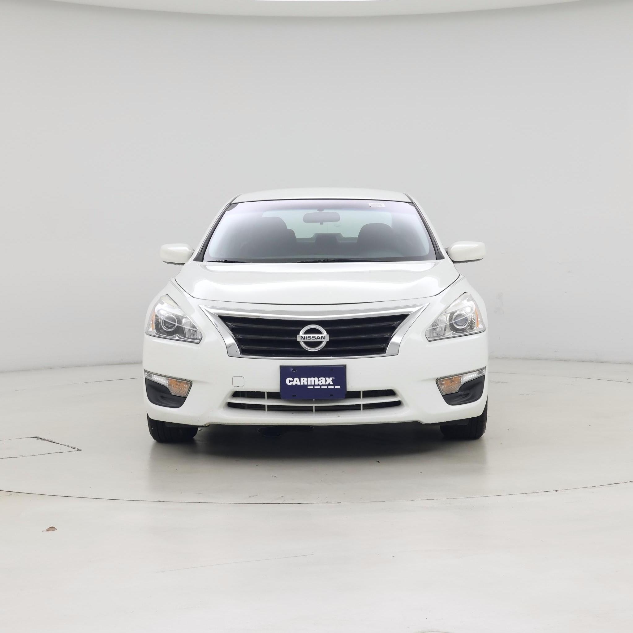 Thumbnail: 2015 Nissan Altima - 5